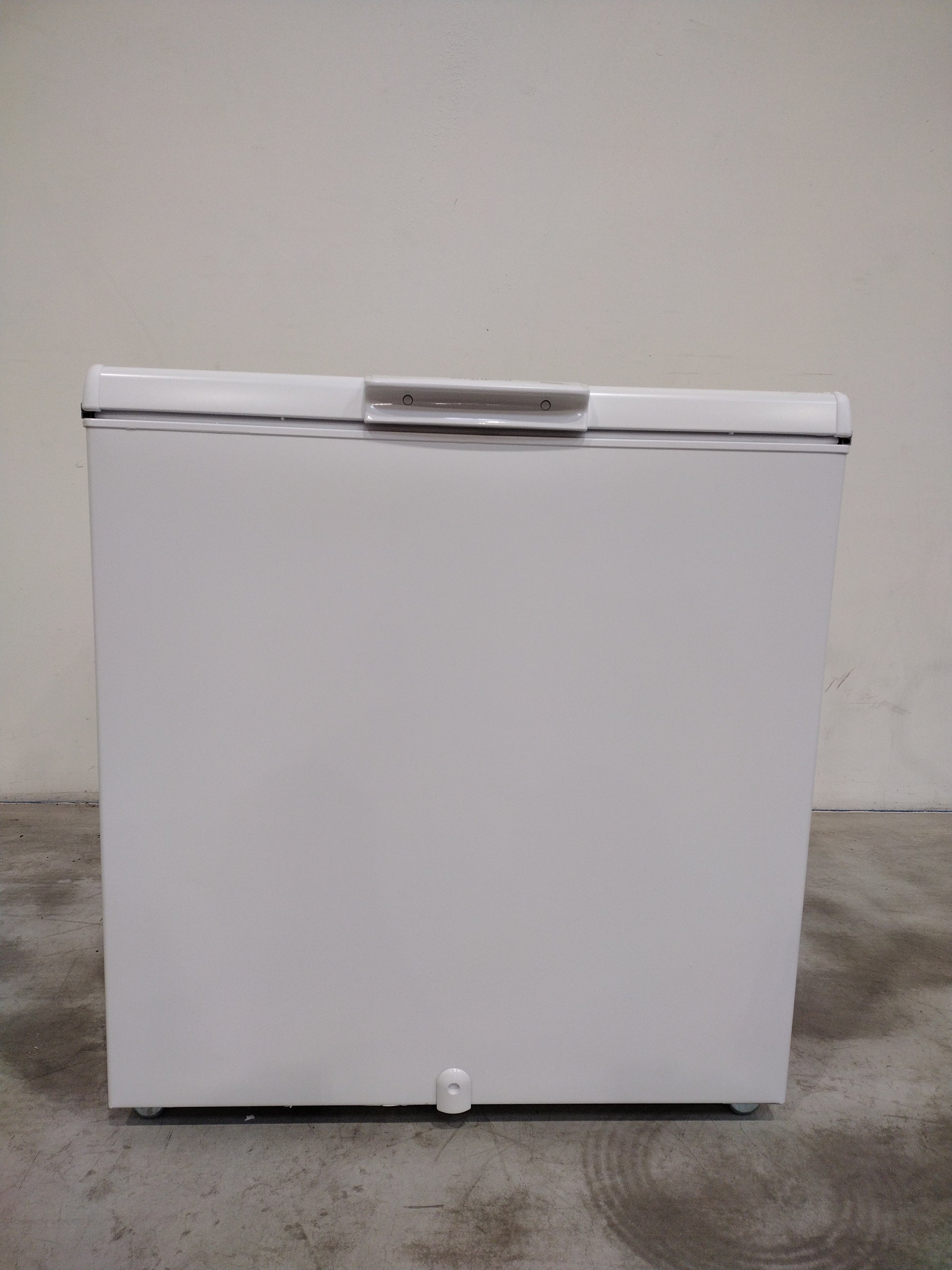 Congélateur Coffre 204 L Reconditionné WHIRLPOOL WHM2112 : détails