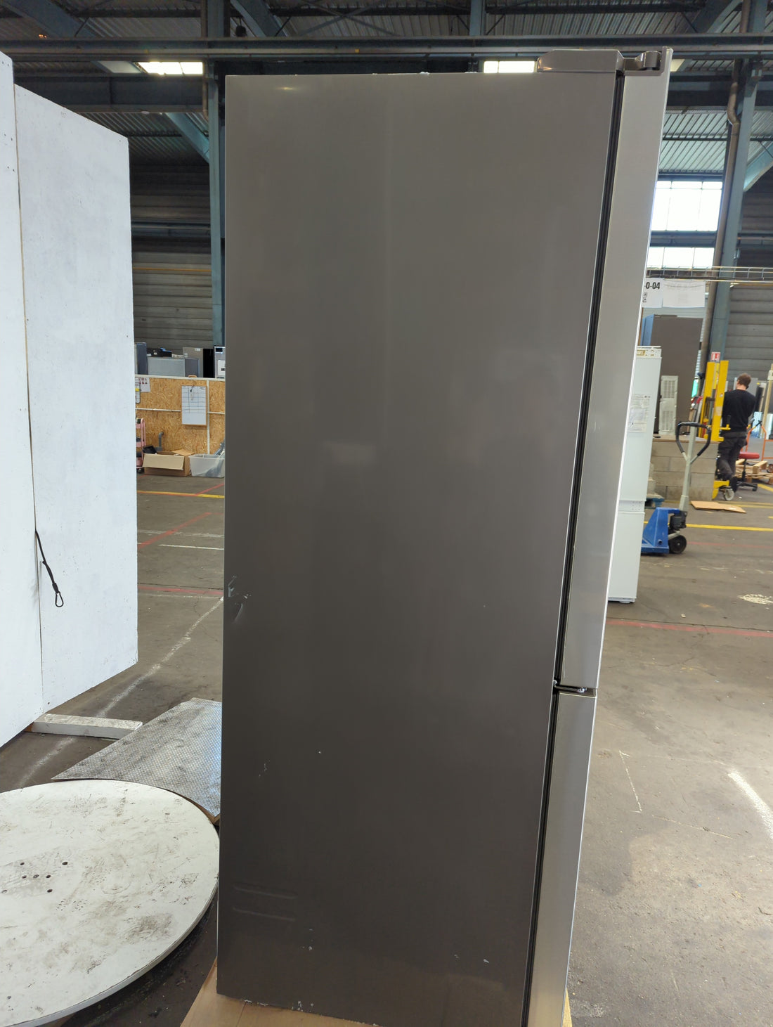 Réfrigérateur Multi-Portes 628 L Reconditionné HAIER HTF-610DM7 : vue du côté gauche