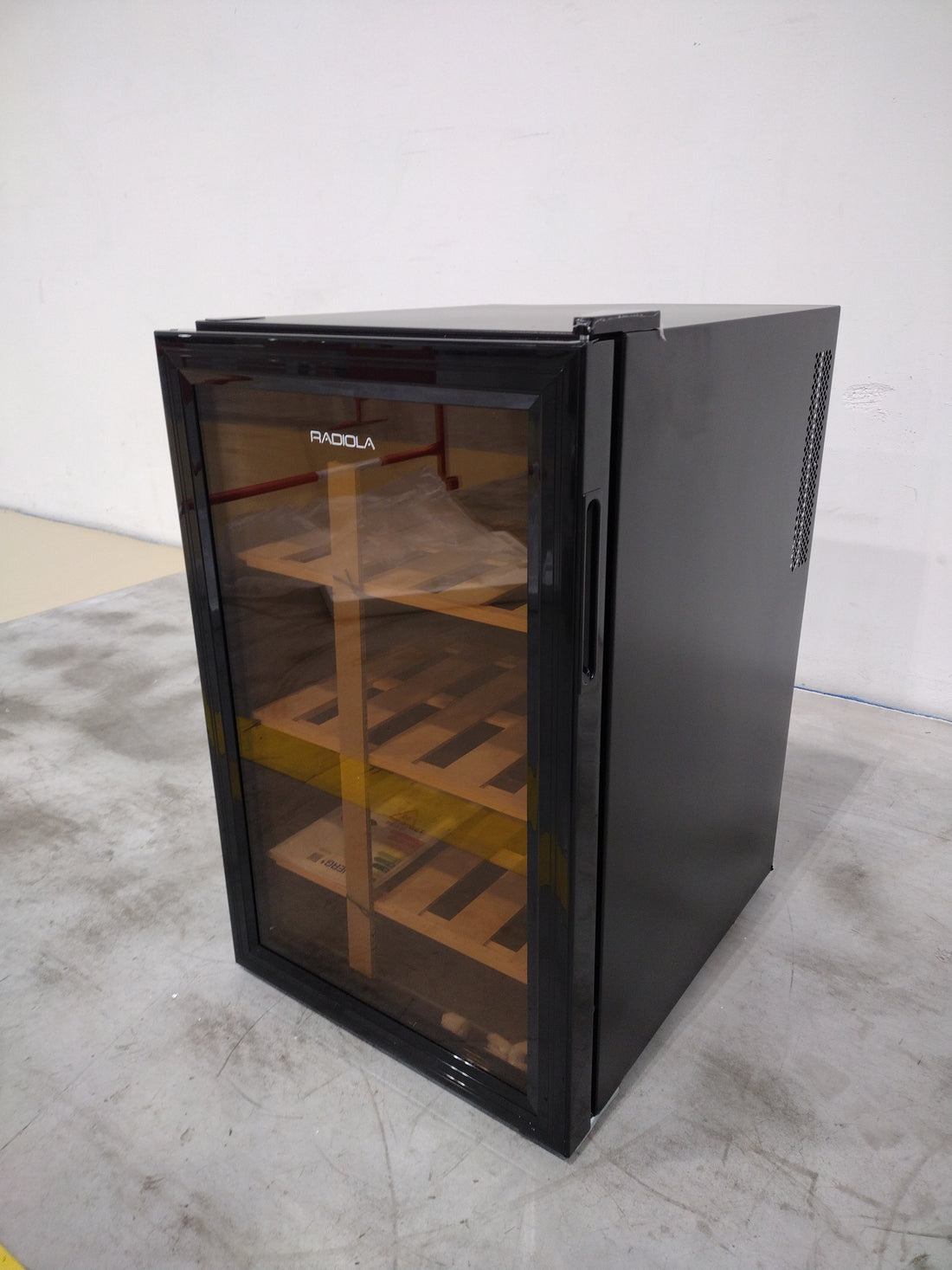 Cave À Vin De Vieillissement 28 Bouteilles Reconditionné RADIOLA RACV28GB : détails