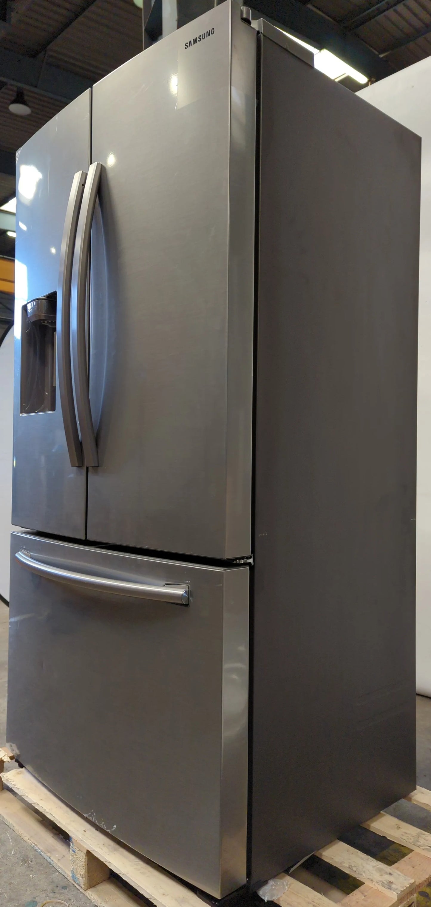 Réfrigérateur Multi-Portes 630 L Reconditionné SAMSUNG RF54T62E3S9 : détails