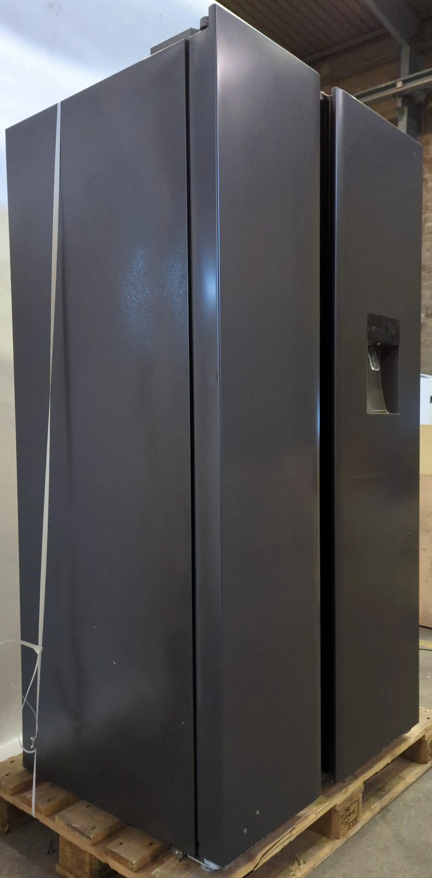 Réfrigérateur Américain 631 L Reconditionné TCL RP631SSE0 : détails