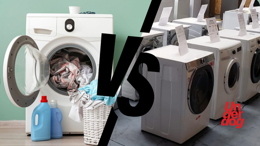 Image comparant un lave-linge neuf à gauche et des lave-linge reconditionnés à droite.