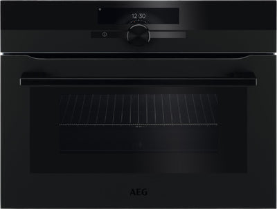 Four micro-ondes AEG KMK968000T