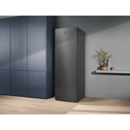 Réfrigérateur une porte ELECTROLUX LRC5ME38X0