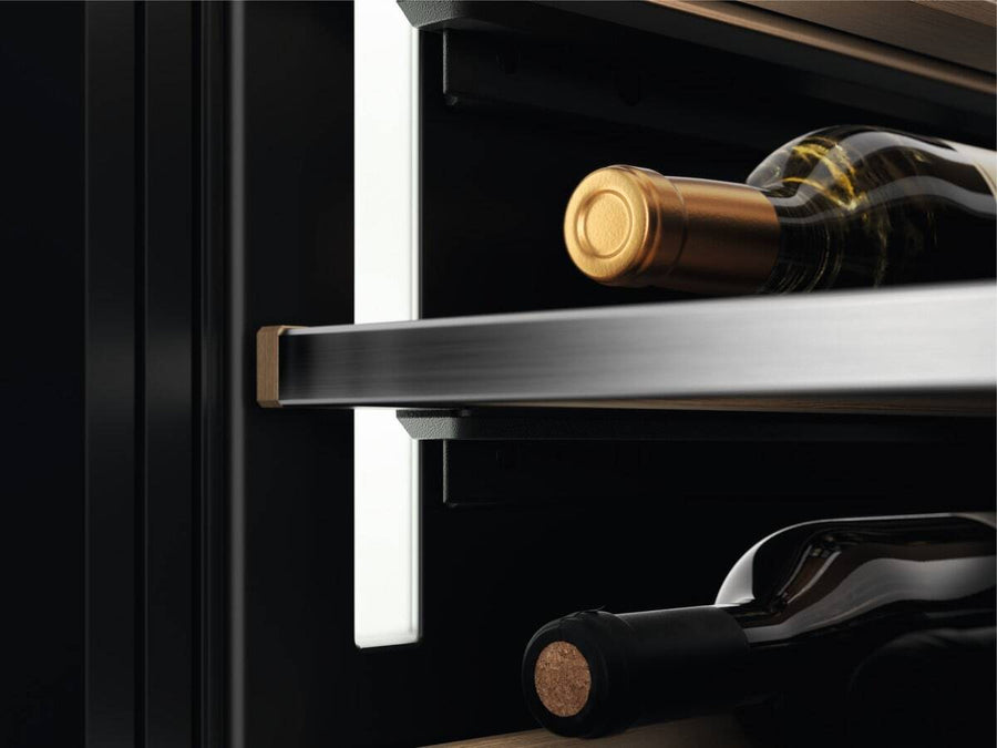 Cave à vin de conservation ELECTROLUX EWUS018B7B