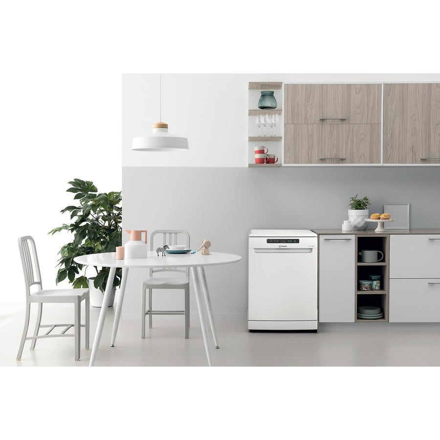 Lave-vaisselle pose libre INDESIT I3F L634O