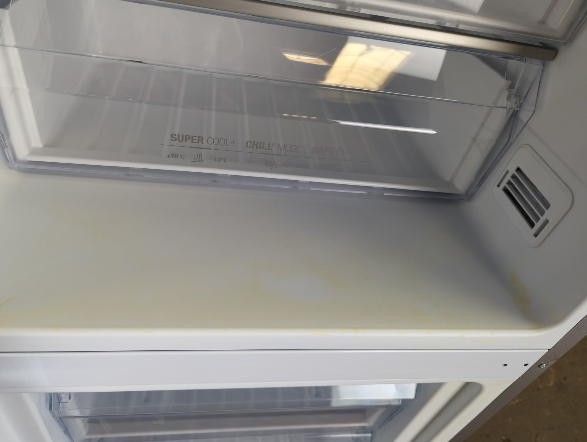 Réfrigérateur Avec Congélateur 338 L Reconditionné WHIRLPOOL WNF8T2OX : détails