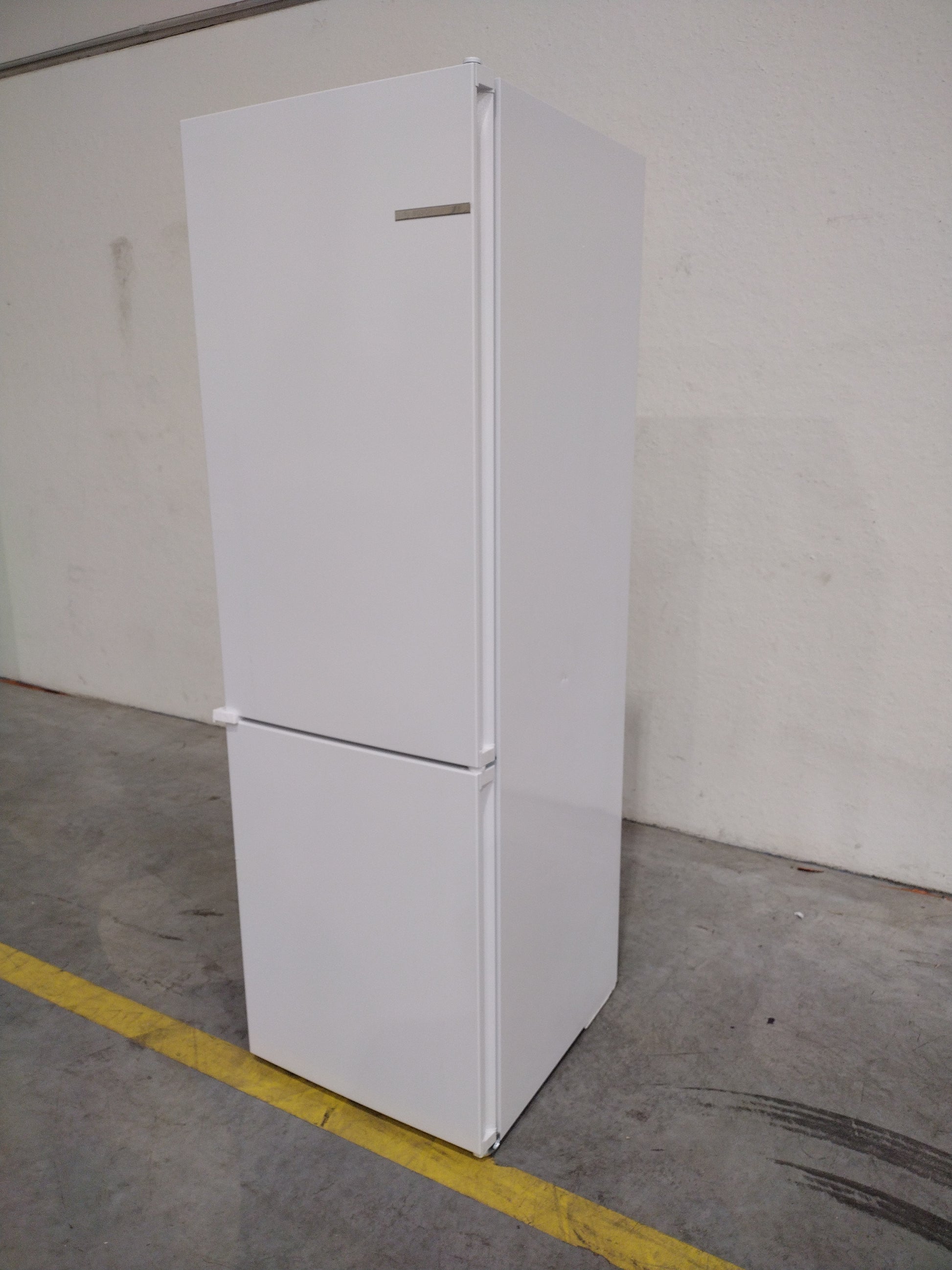 Réfrigérateur Avec Congélateur 321 L Reconditionné BOSCH KGN362WDF : détails