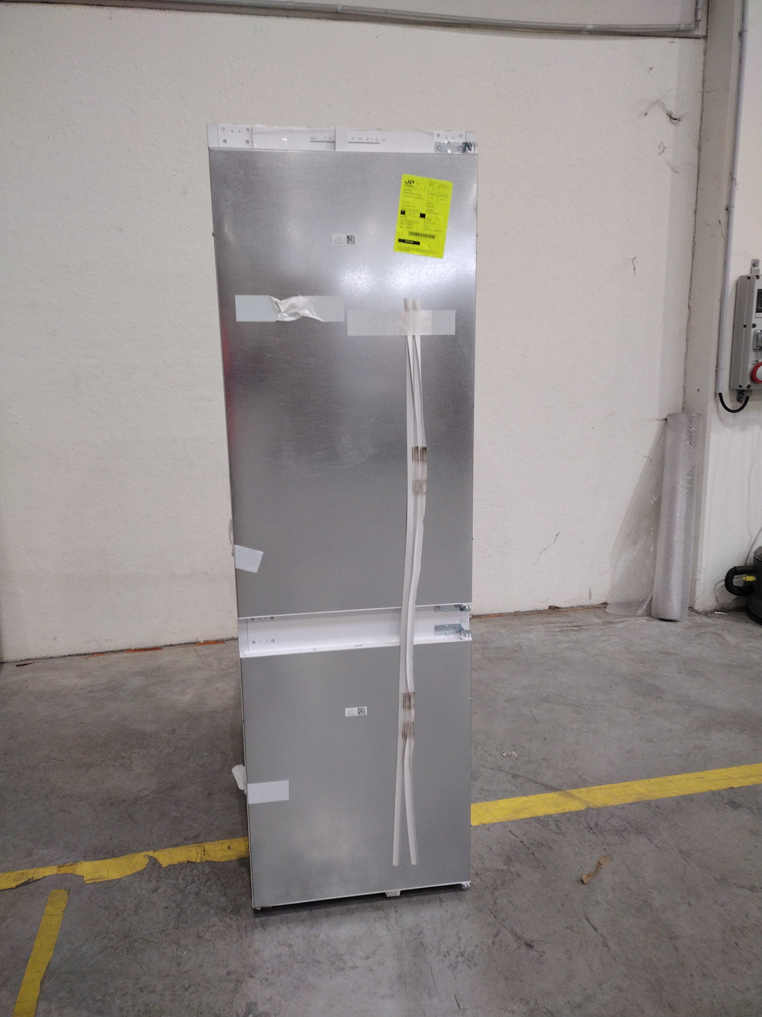 Réfrigérateur Encastrable 260 L Reconditionné BOSCH KIN865SE0 : détails