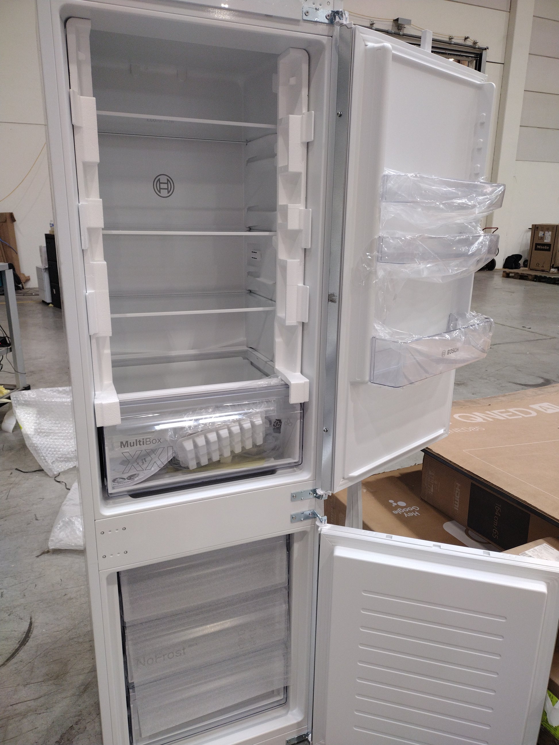 Réfrigérateur Encastrable 260 L Reconditionné BOSCH KIN865SE0 : détails
