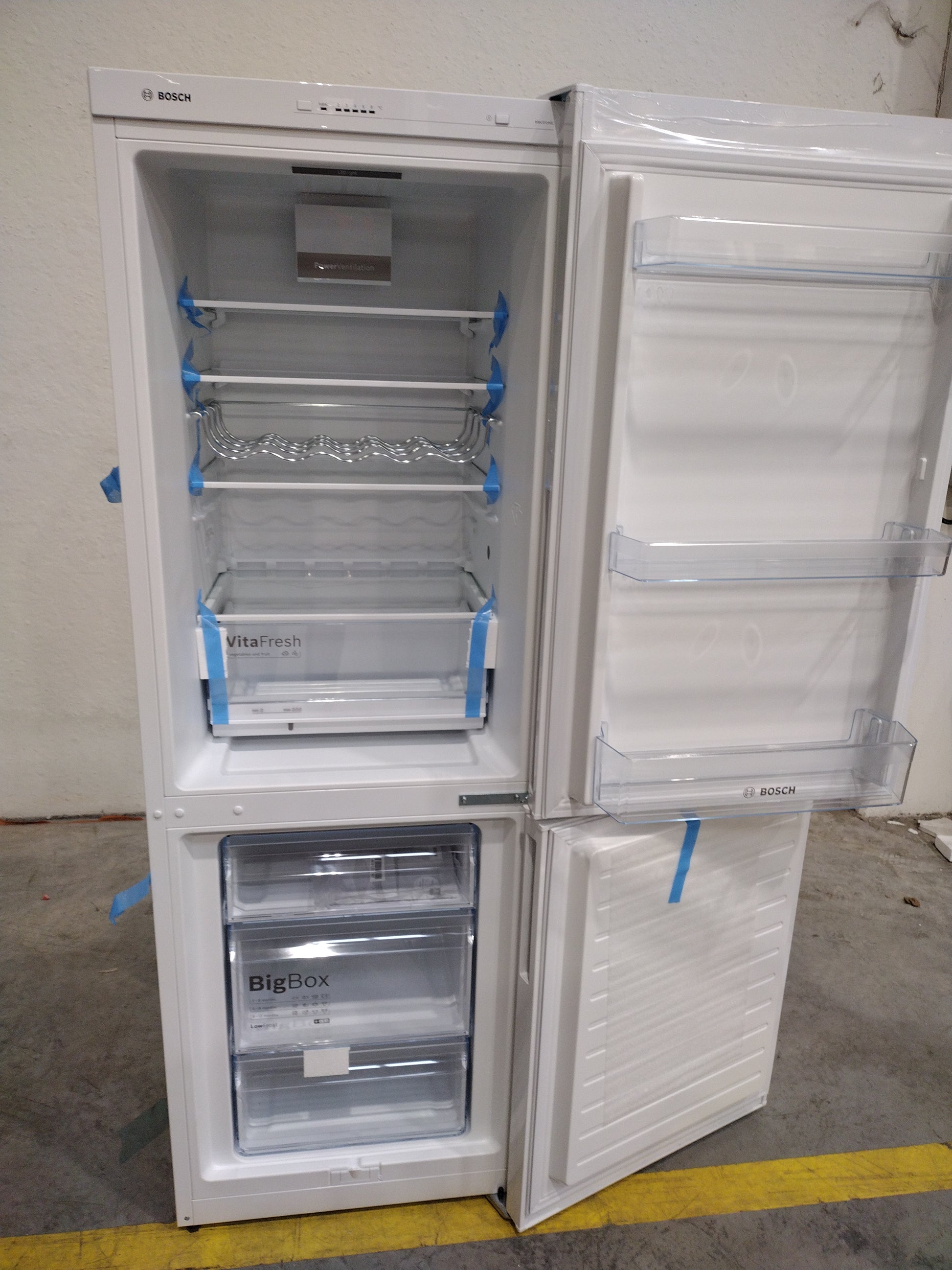 Réfrigérateur Avec Congélateur 289 L Reconditionné BOSCH KGV33VWEAS : détails