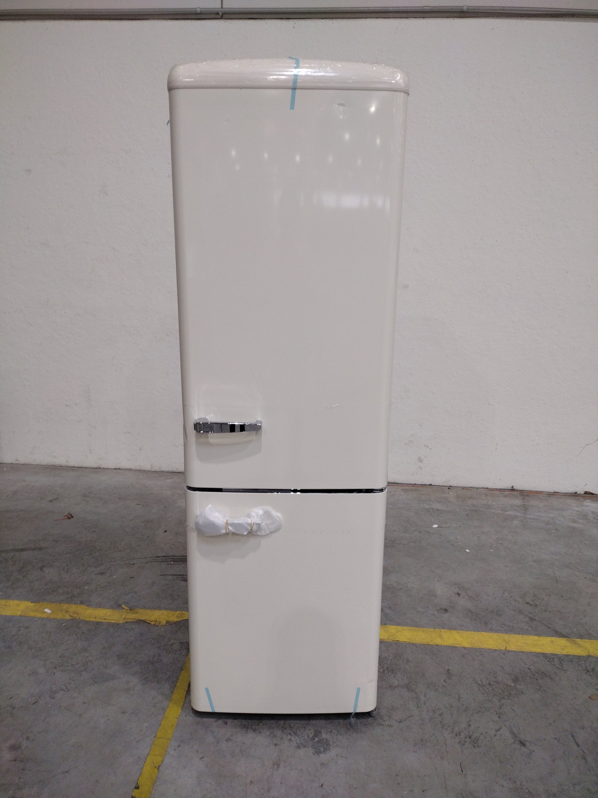 Réfrigérateur Avec Congélateur 330 L Reconditionné CREATE STYLANCE : détails