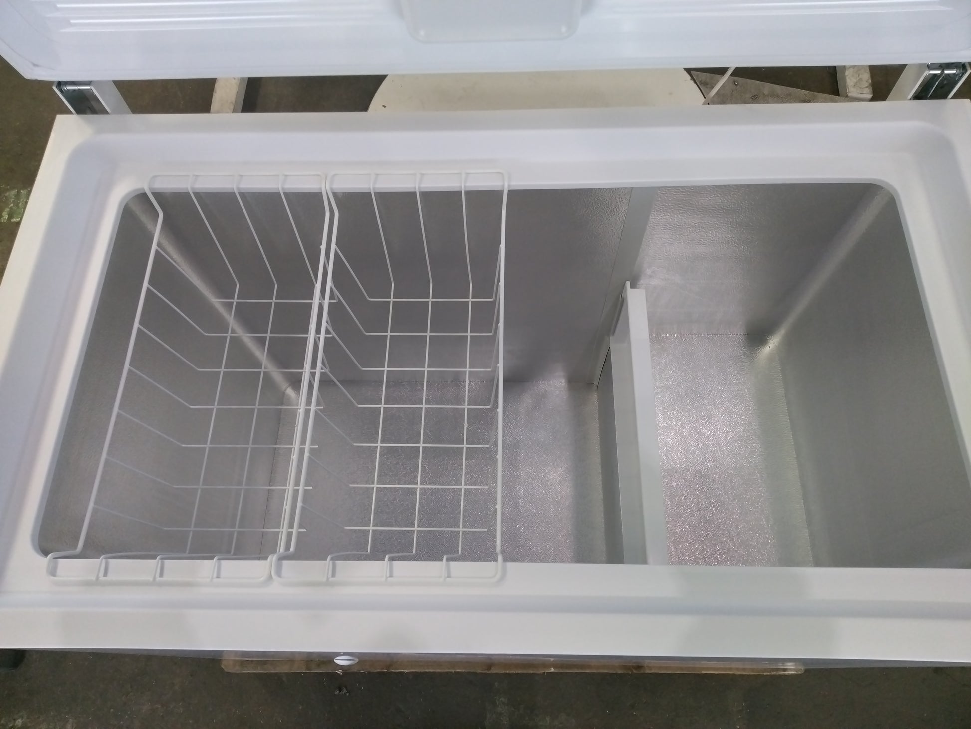 Congélateur Coffre 315 L Reconditionné THOMSON TCH316E : détails