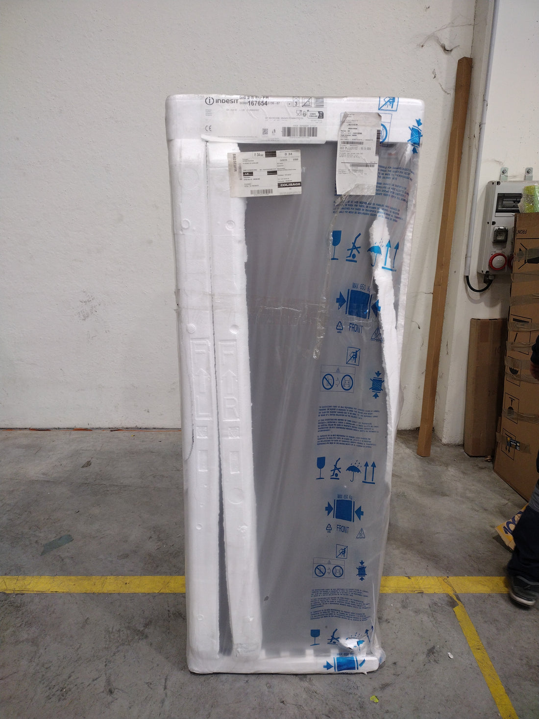 Réfrigérateur Une Porte 323 L Reconditionné INDESIT SI62SEUFR : détails