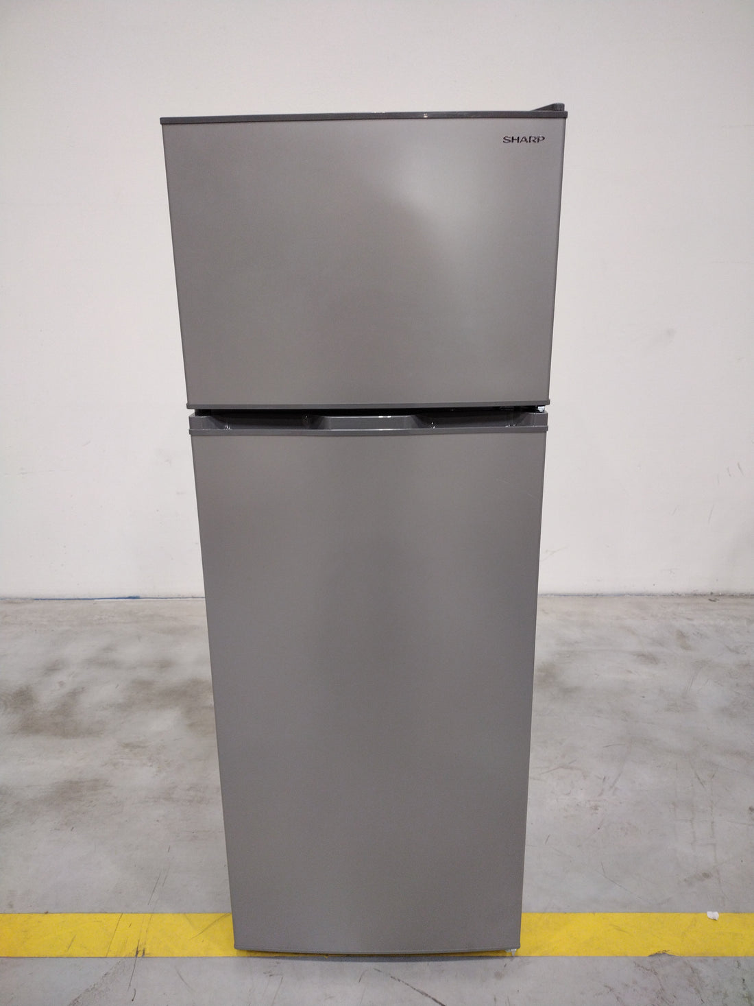Réfrigérateur Avec Congélateur 213 L Reconditionné SHARP SJ-FTB01ITXSE : détails