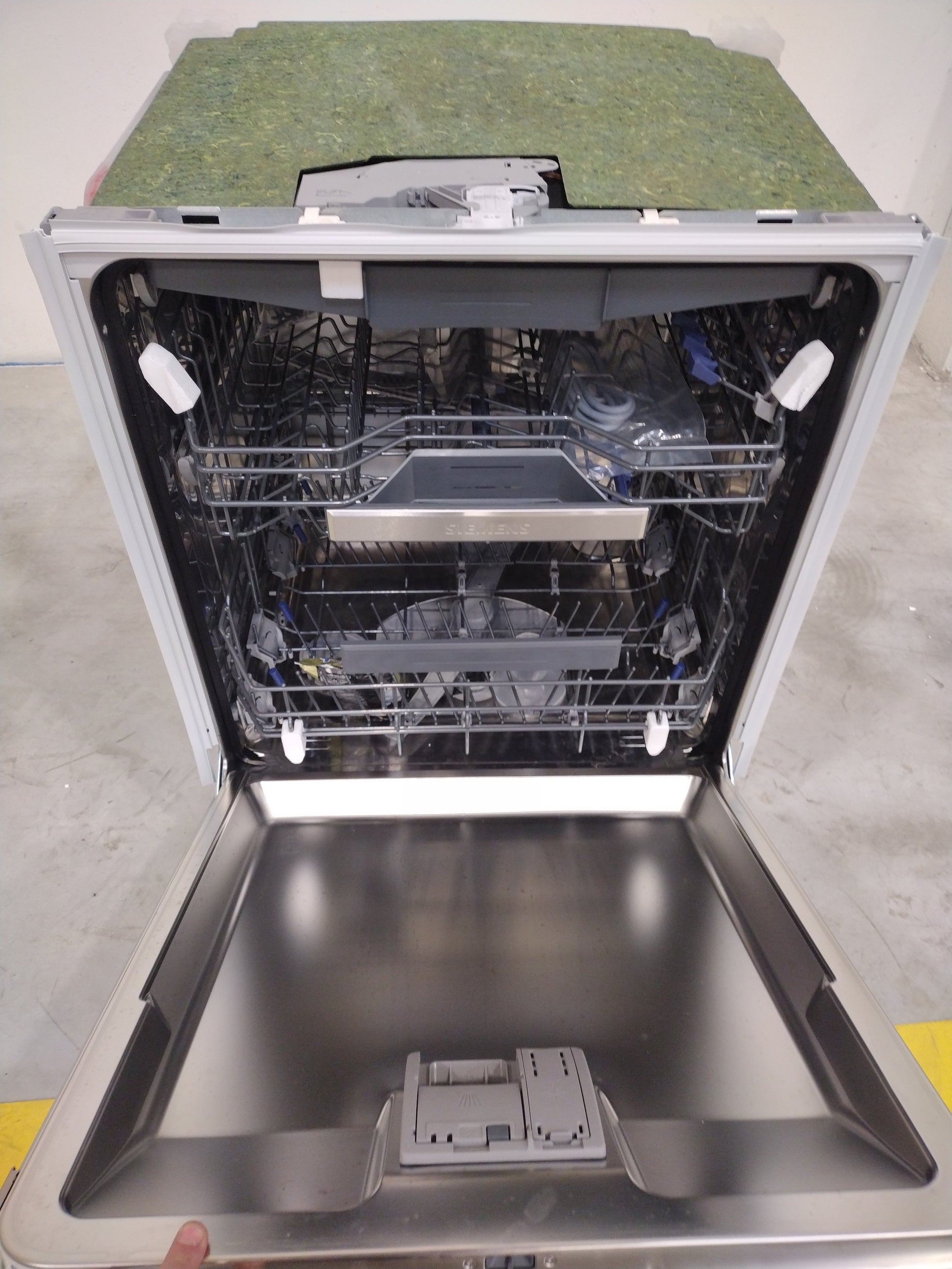Lave-Vaisselle Encastrable 14 Cvts Reconditionné SIEMENS SN55ES12CE : détails