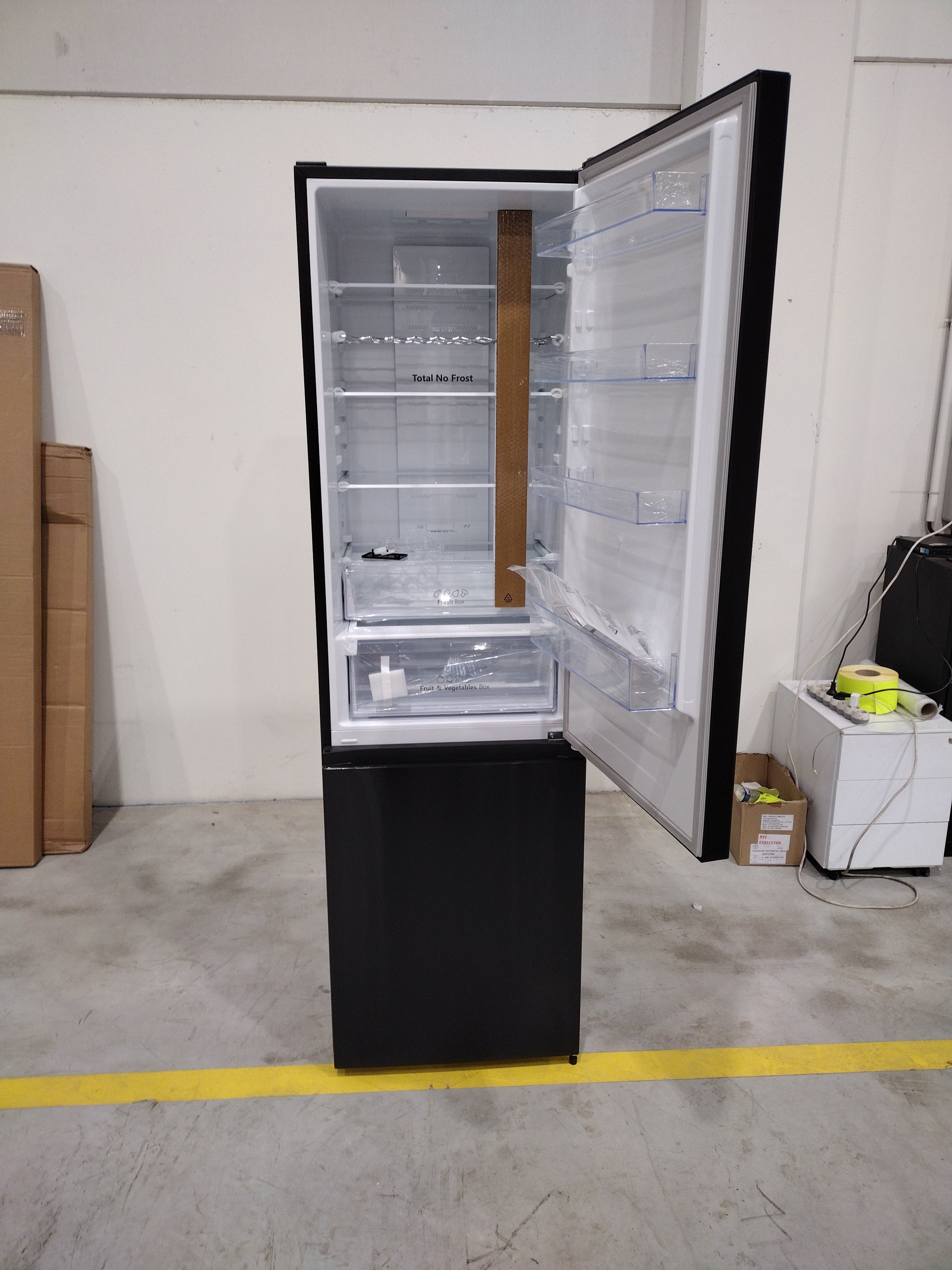 Réfrigérateur Avec Congélateur 336 L Reconditionné HISENSE FCN331AFD : détails