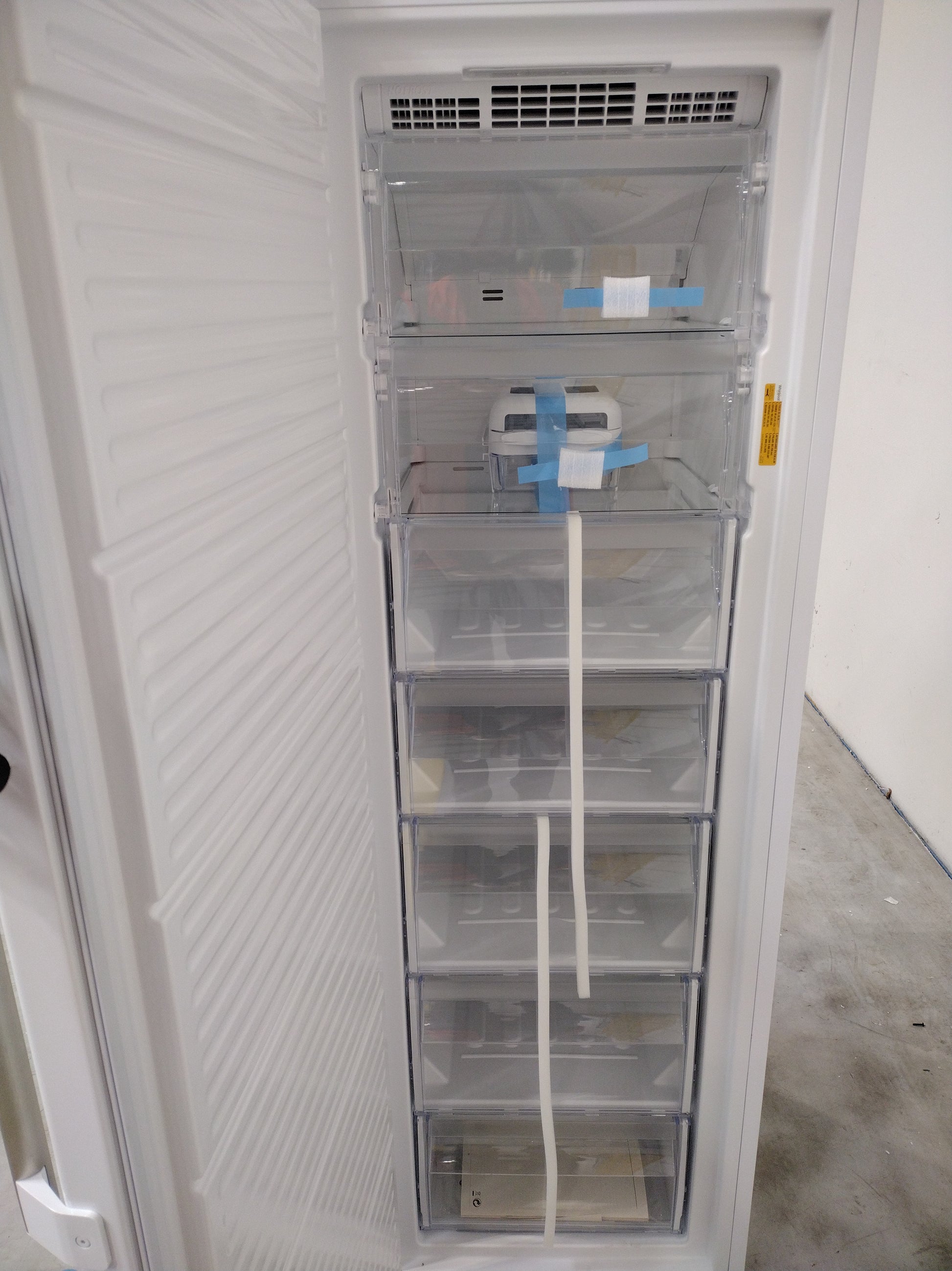 Congélateur Armoire 263 L Reconditionné WHIRLPOOL UW8 F2Y WBI F 2 : détails