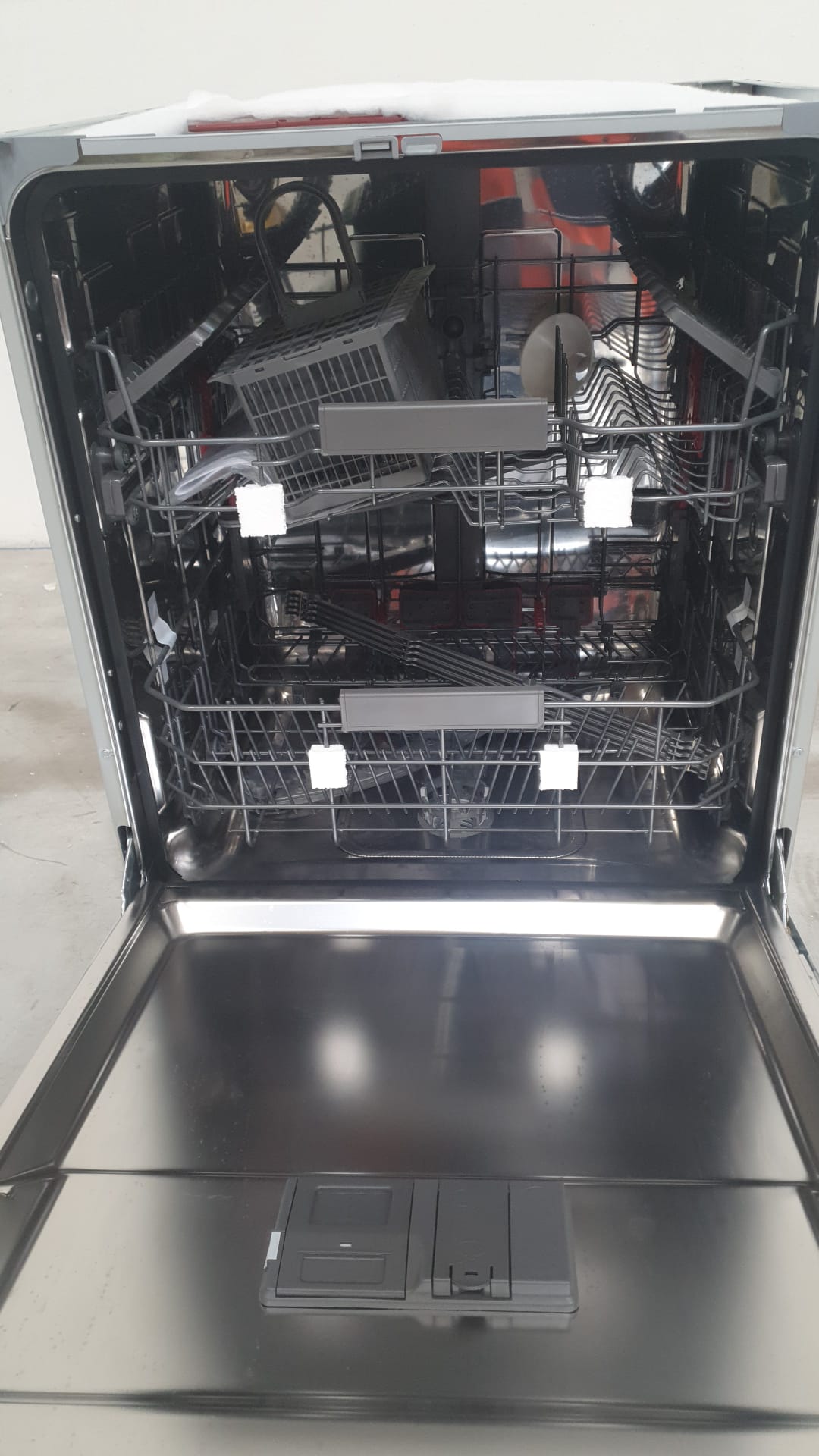 Lave-Vaisselle Encastrable 14 Cvts Reconditionné WHIRLPOOL WBC3C33PX : détails