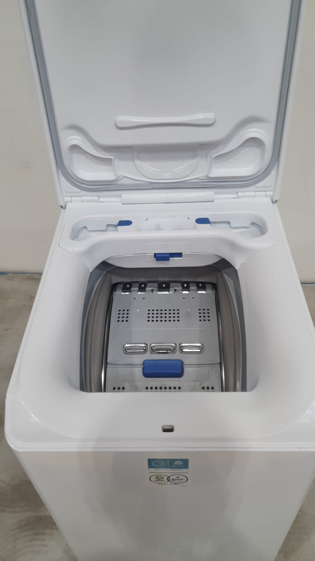 Lave-Linge Top 6 kg Reconditionné ELECTROLUX YW6T4613DA : détails