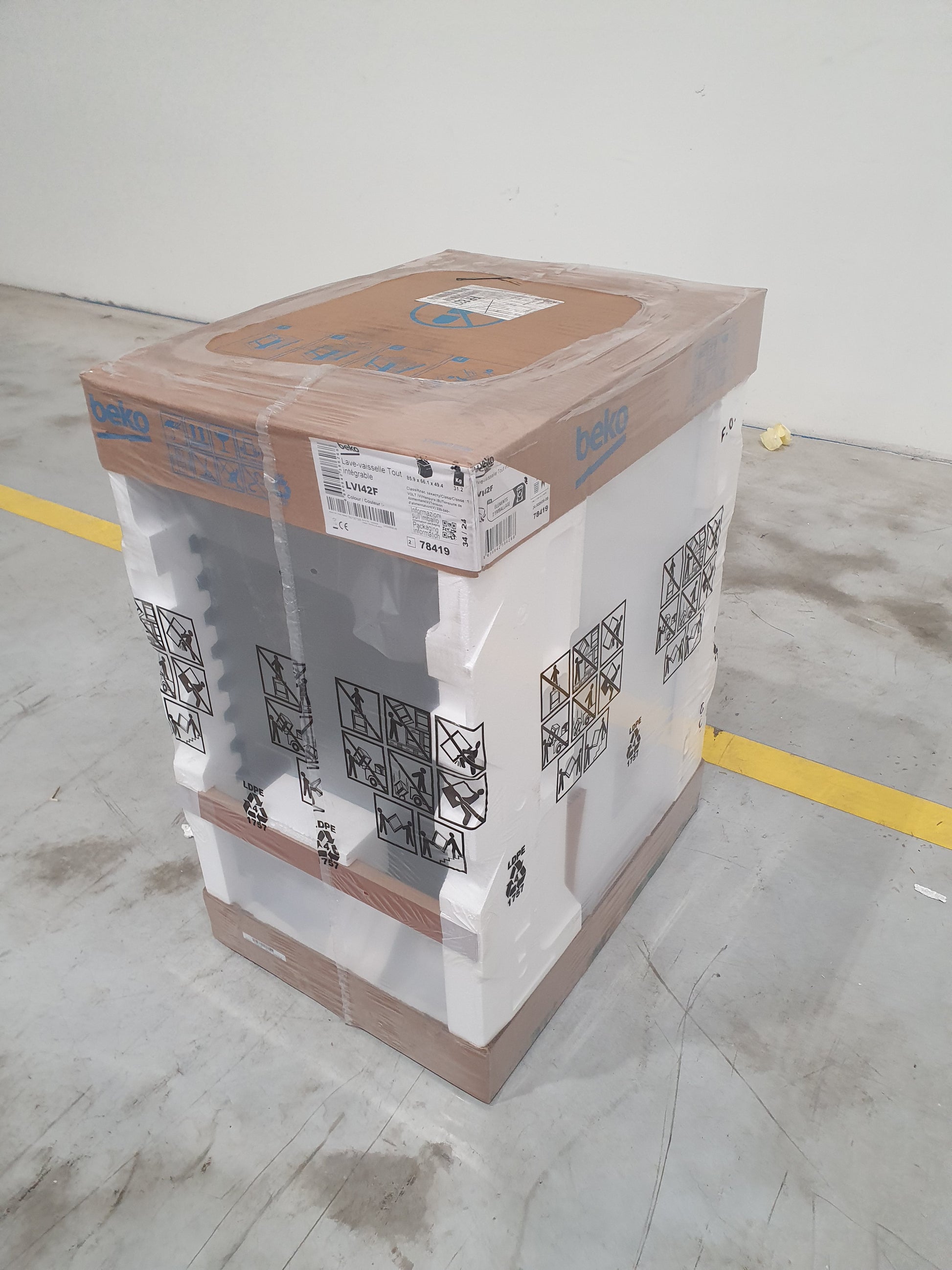 Lave-Vaisselle Encastrable 10 Cvts Reconditionné BEKO LVI42F : détails