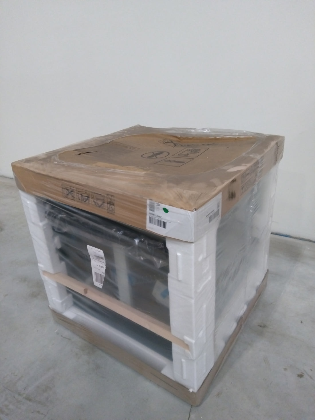 Four Chaleur Tournante 72 L Reconditionné BEKO BBQM11300BC : détails