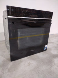 Four Chaleur Tournante 71 L Reconditionné SIEMENS HB778G3B1 : détails