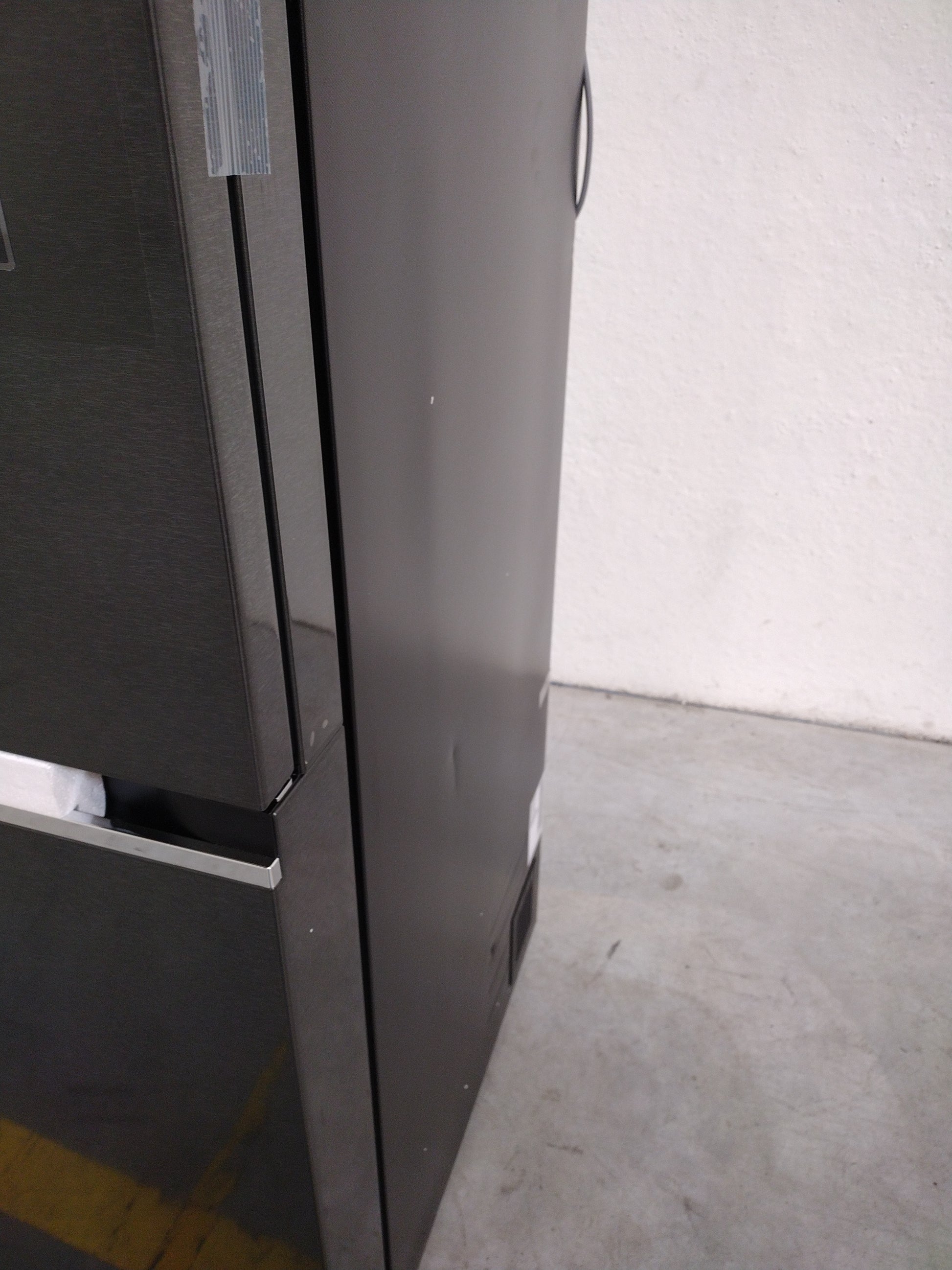 Réfrigérateur Américain 635 L Reconditionné LG GSJV80MCLE : détails