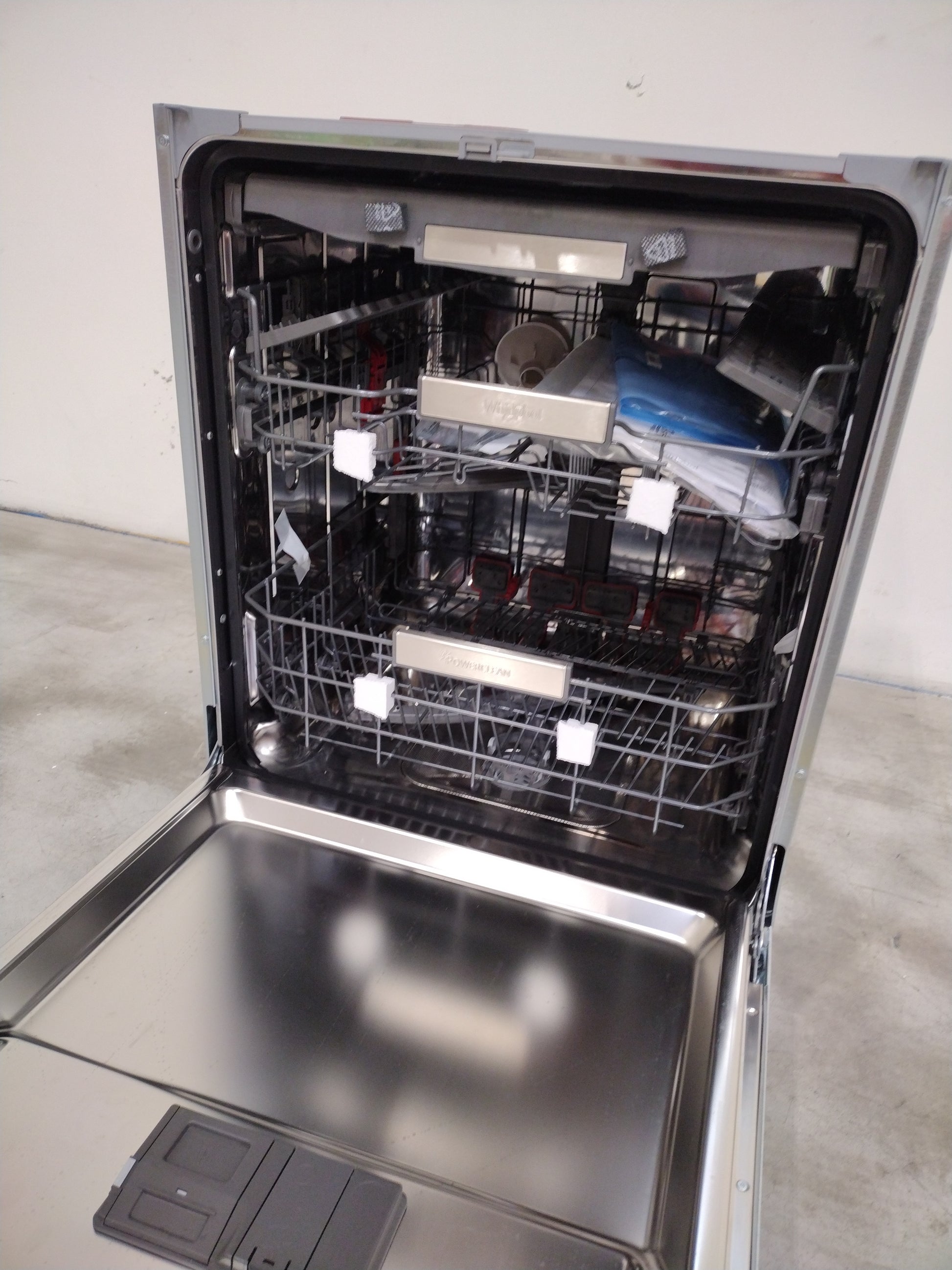 Lave-Vaisselle Encastrable 14 Cvts Reconditionné WHIRLPOOL WIO3T133PFE : détails