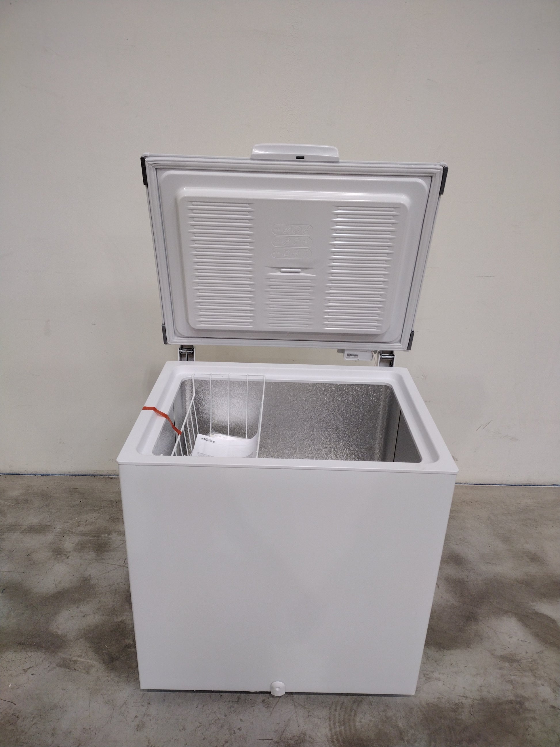 Congélateur Coffre 204 L Reconditionné WHIRLPOOL WHM2112 : détails