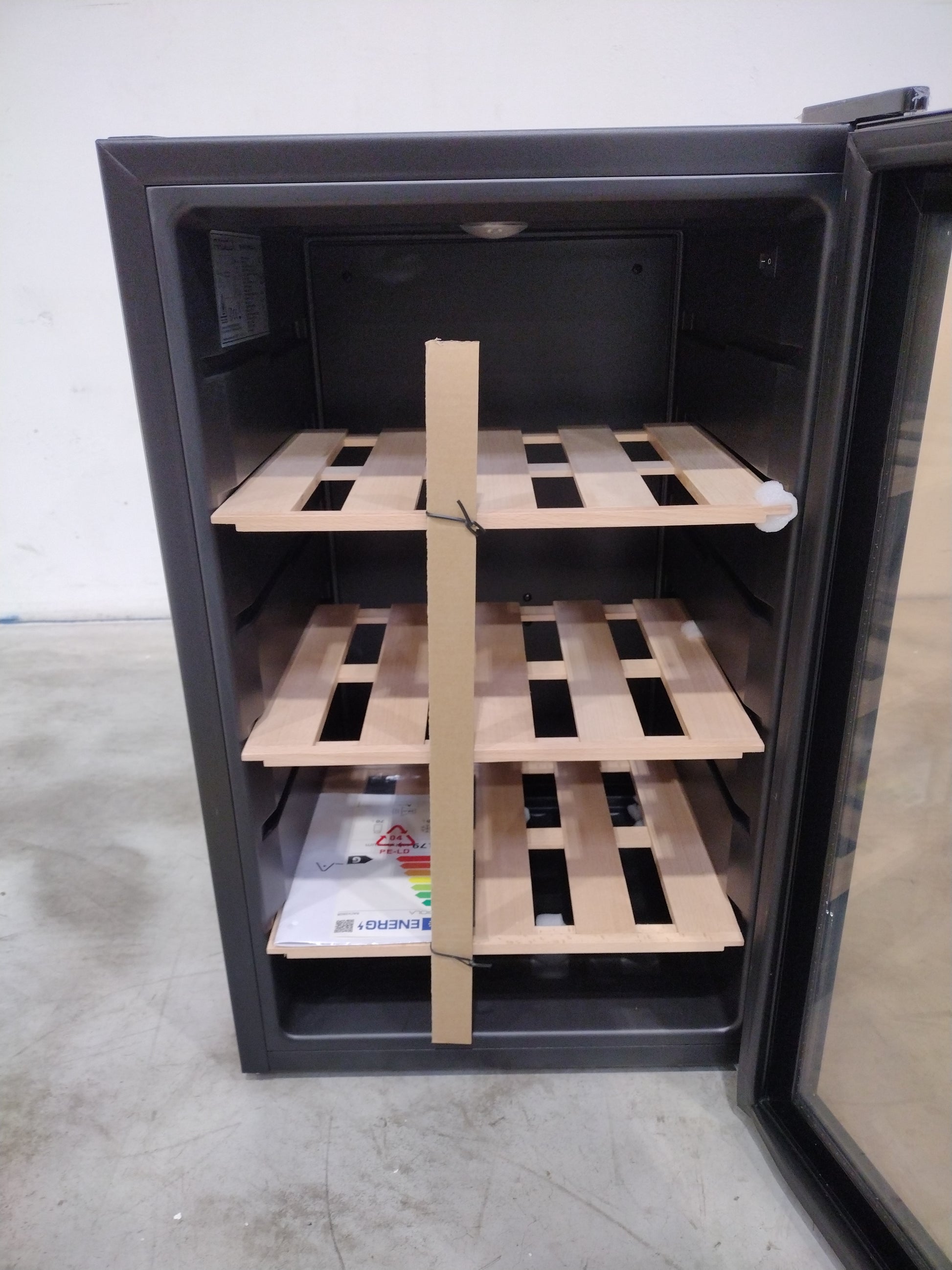 Cave À Vin De Vieillissement 28 Bouteilles Reconditionné RADIOLA RACV28GB : détails