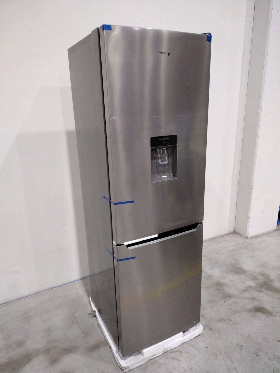 Réfrigérateur Avec Congélateur 322 L Reconditionné FAGOR FFN83222X : détails