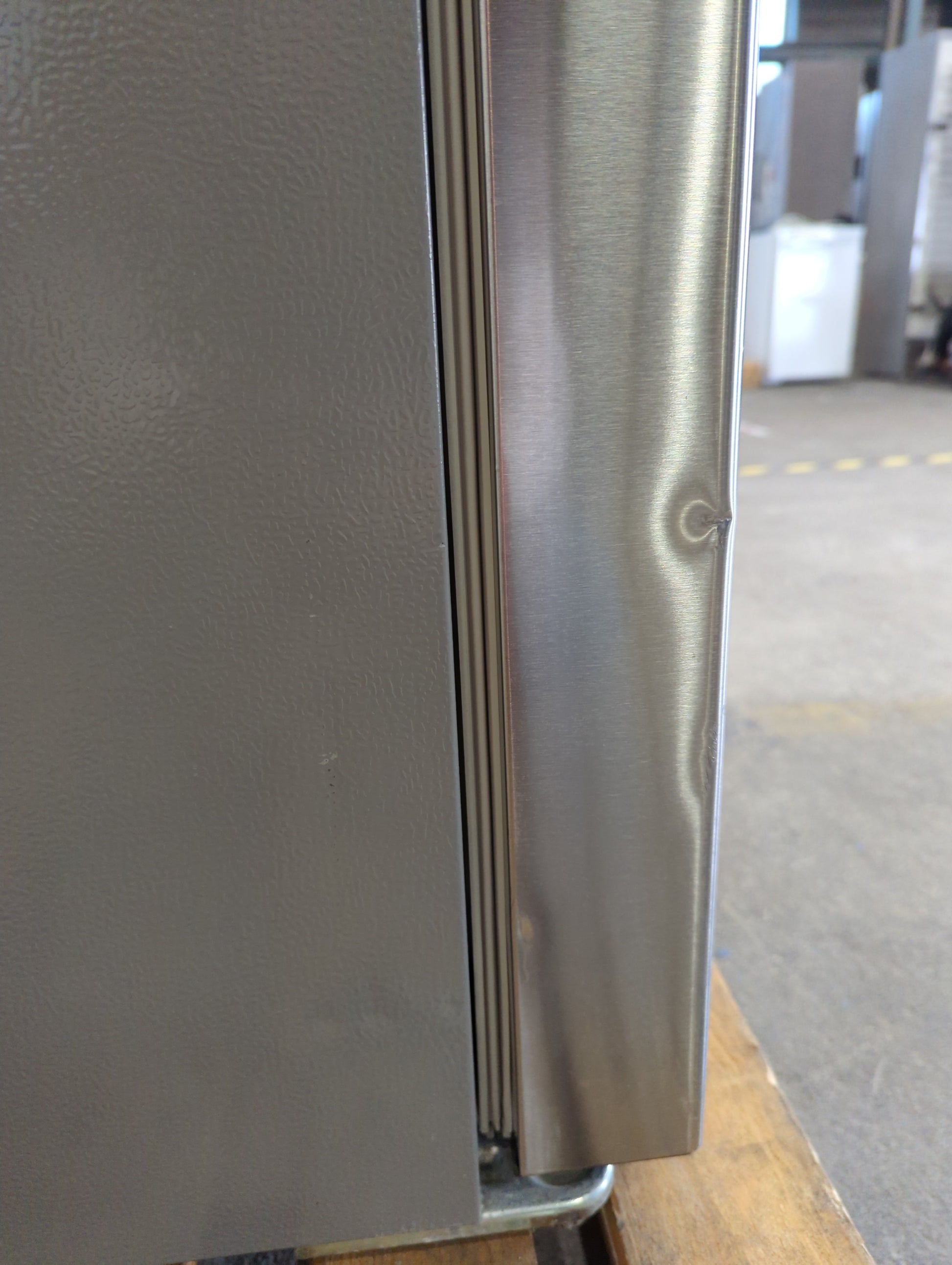 Réfrigérateur Multi-Portes 596 L Reconditionné HISENSE RF750N4ISF : détails