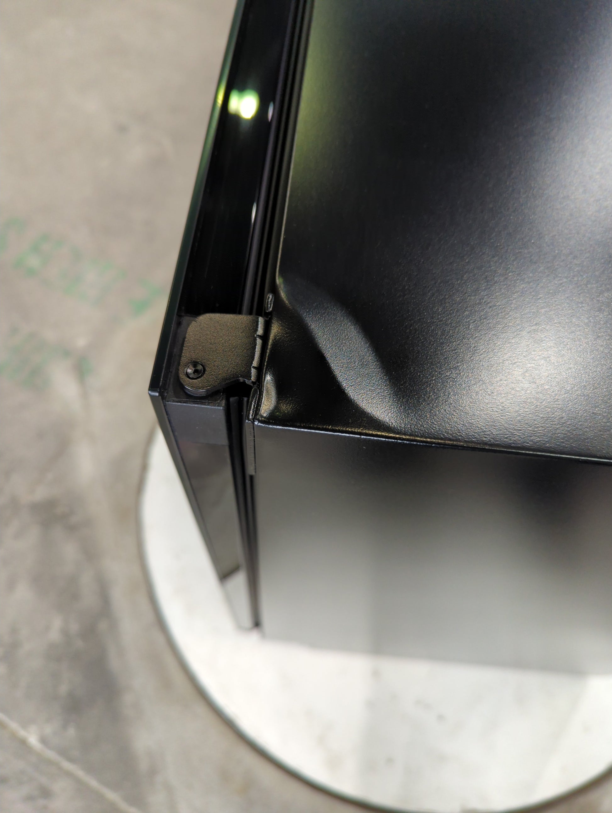 Cave À Vin Encastrable 46 Bouteilles Reconditionné LE CHAI LBN468 : détails