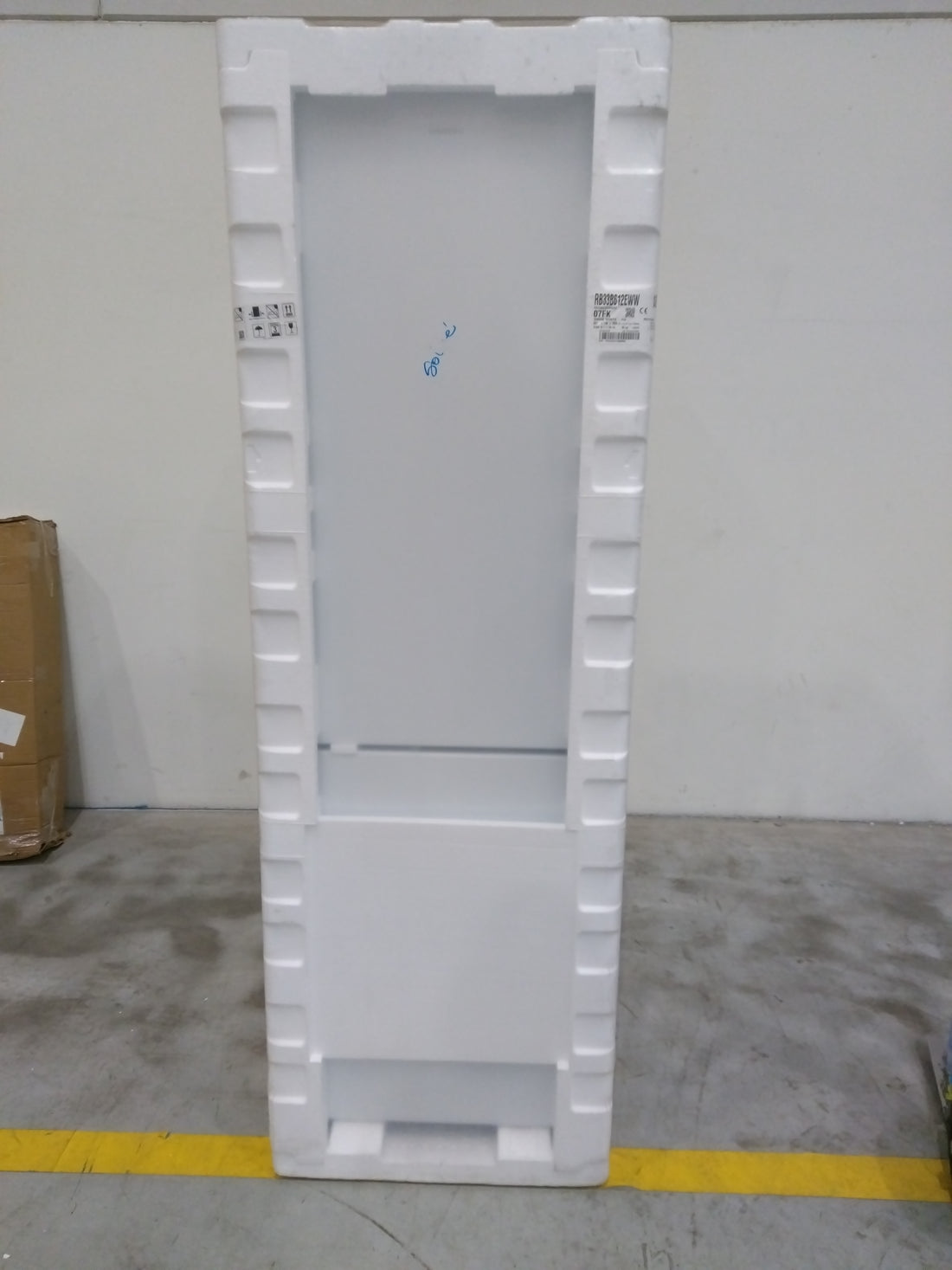 Réfrigérateur Avec Congélateur 344 L Reconditionné SAMSUNG RB33B612EWW : détails