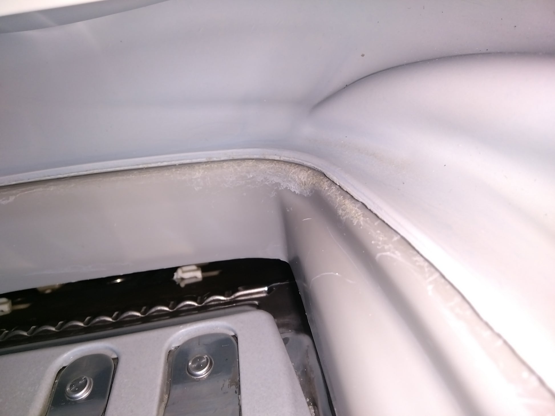 Lave-Linge Top 6 kg Reconditionné AEG L88561TL : vue de l'intérieur