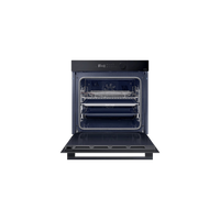 Four Chaleur Tournante 76 L Reconditionné SAMSUNG NV7B5675WAK : vue de l'intérieur