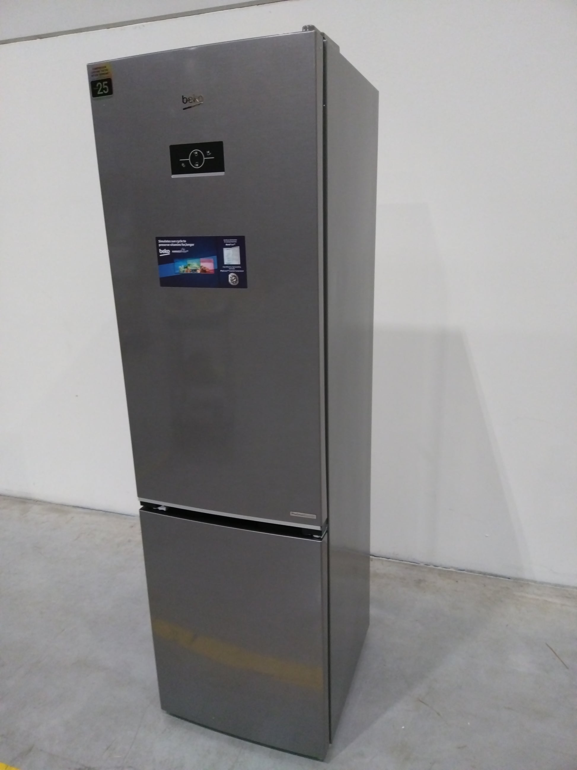 Réfrigérateur Avec Congélateur 355 L Reconditionné BEKO B5RCNE405HXB : détails