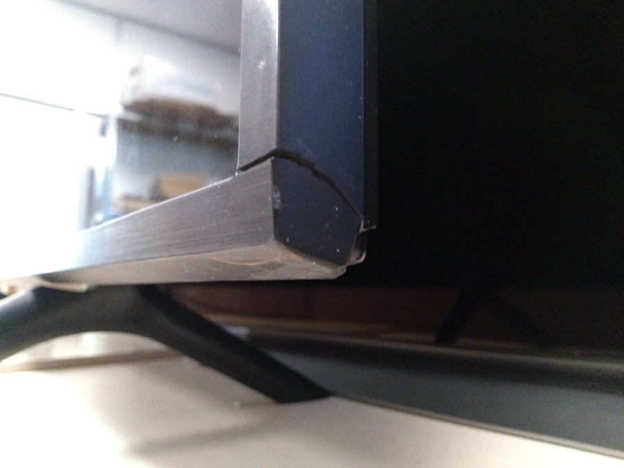 Téléviseur LED 74 pouces Reconditionné SAMSUNG QE75Q60R 189 cm (74")