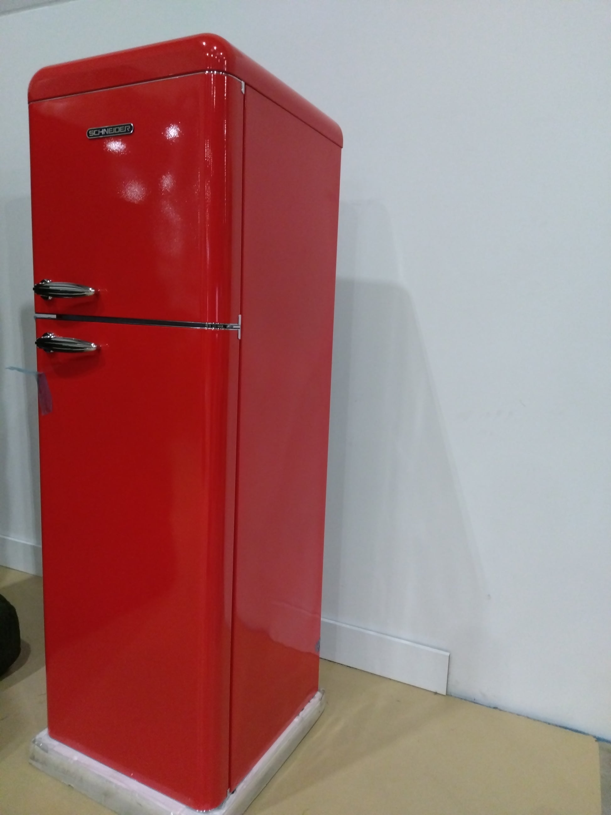 Réfrigérateur Avec Congélateur 227 L Reconditionné SCHNEIDER SCDD309VR