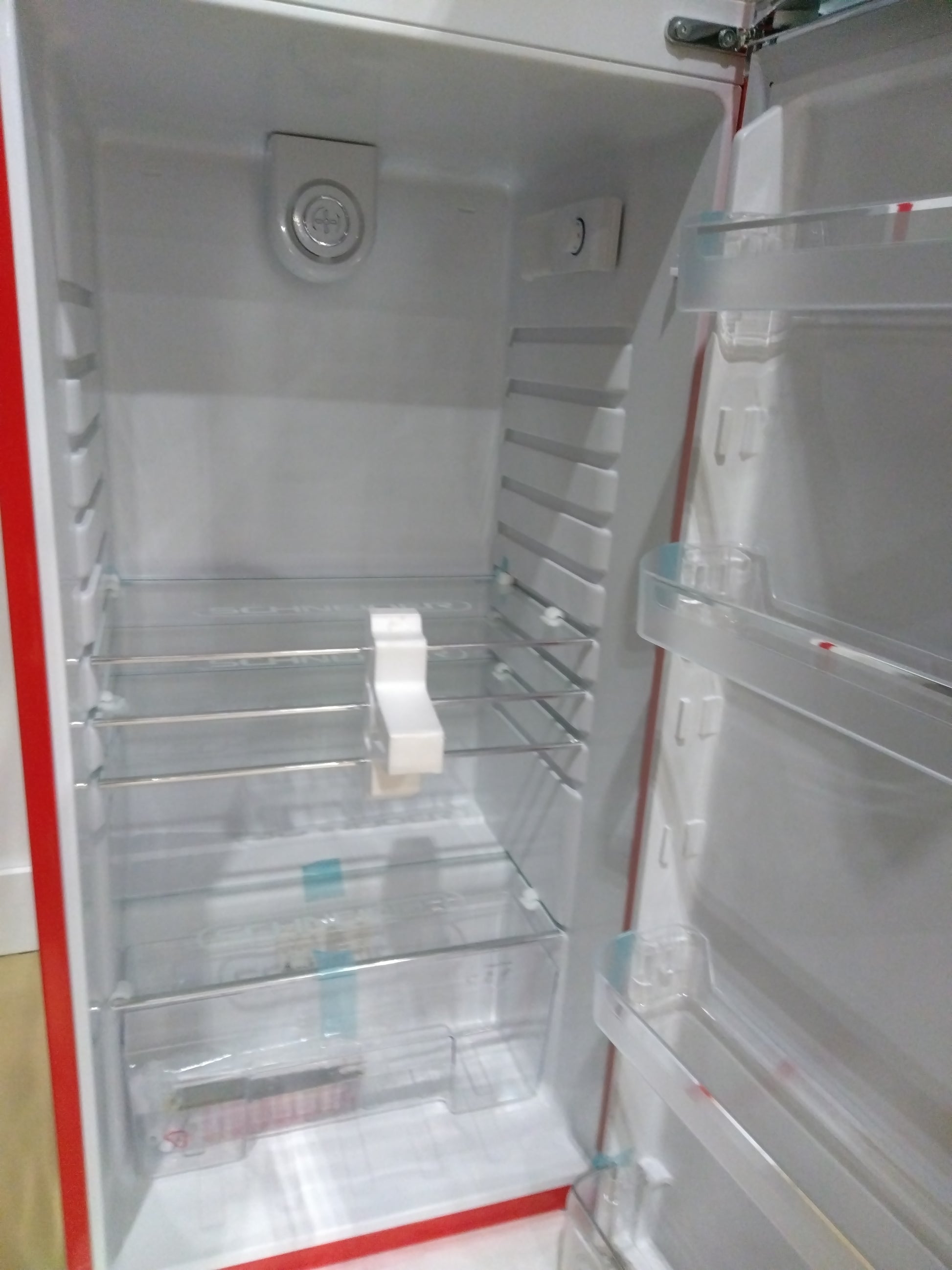 Réfrigérateur Avec Congélateur 227 L Reconditionné SCHNEIDER SCDD309VR