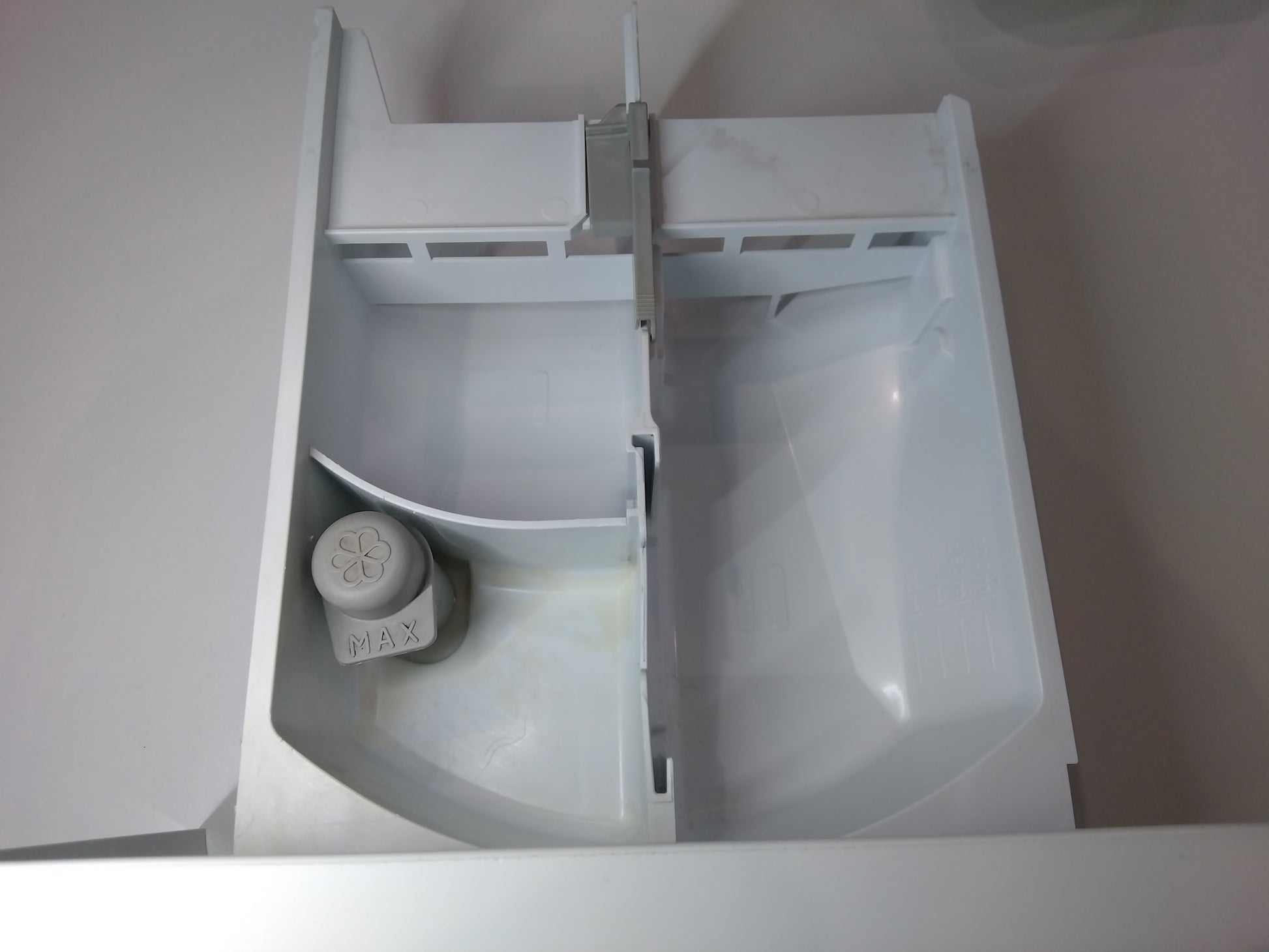 Lave-linge Hublot 9 kg Reconditionné WHIRLPOOL FFBP9469BVFR