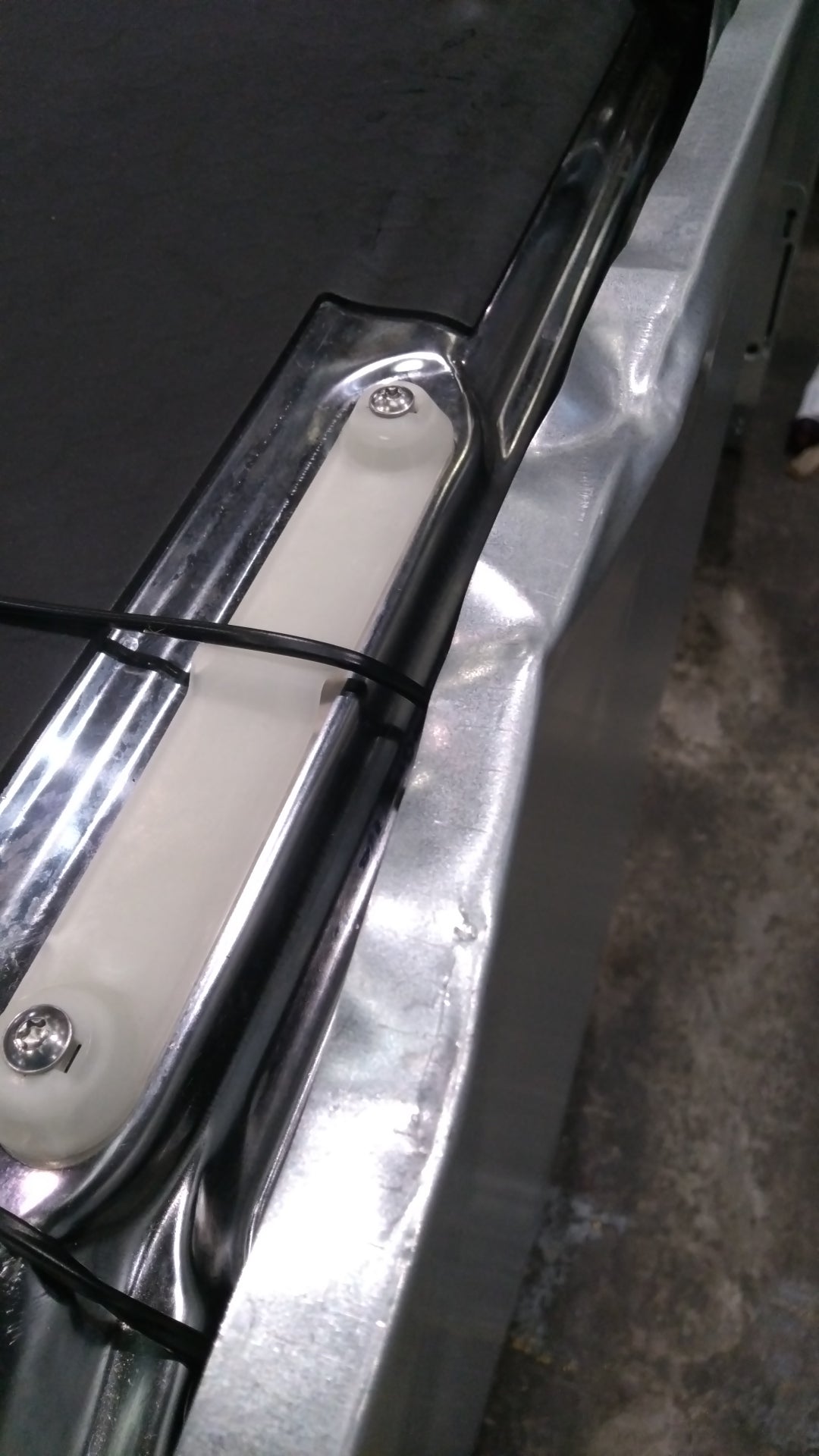 Lave-vaisselle Encastrable 14 couverts Reconditionné ELECTROLUX EEM28200L