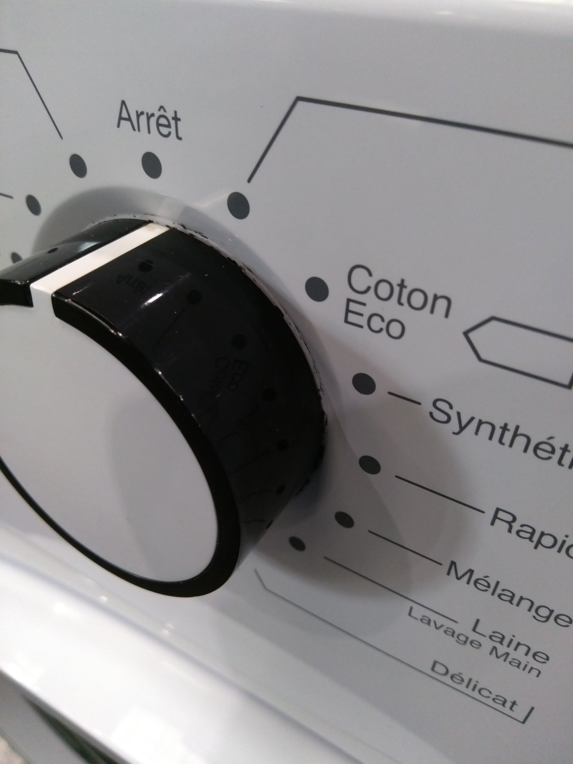 Lave-linge Hublot 9 kg Reconditionné ESSENTIEL B ELF914DD4B