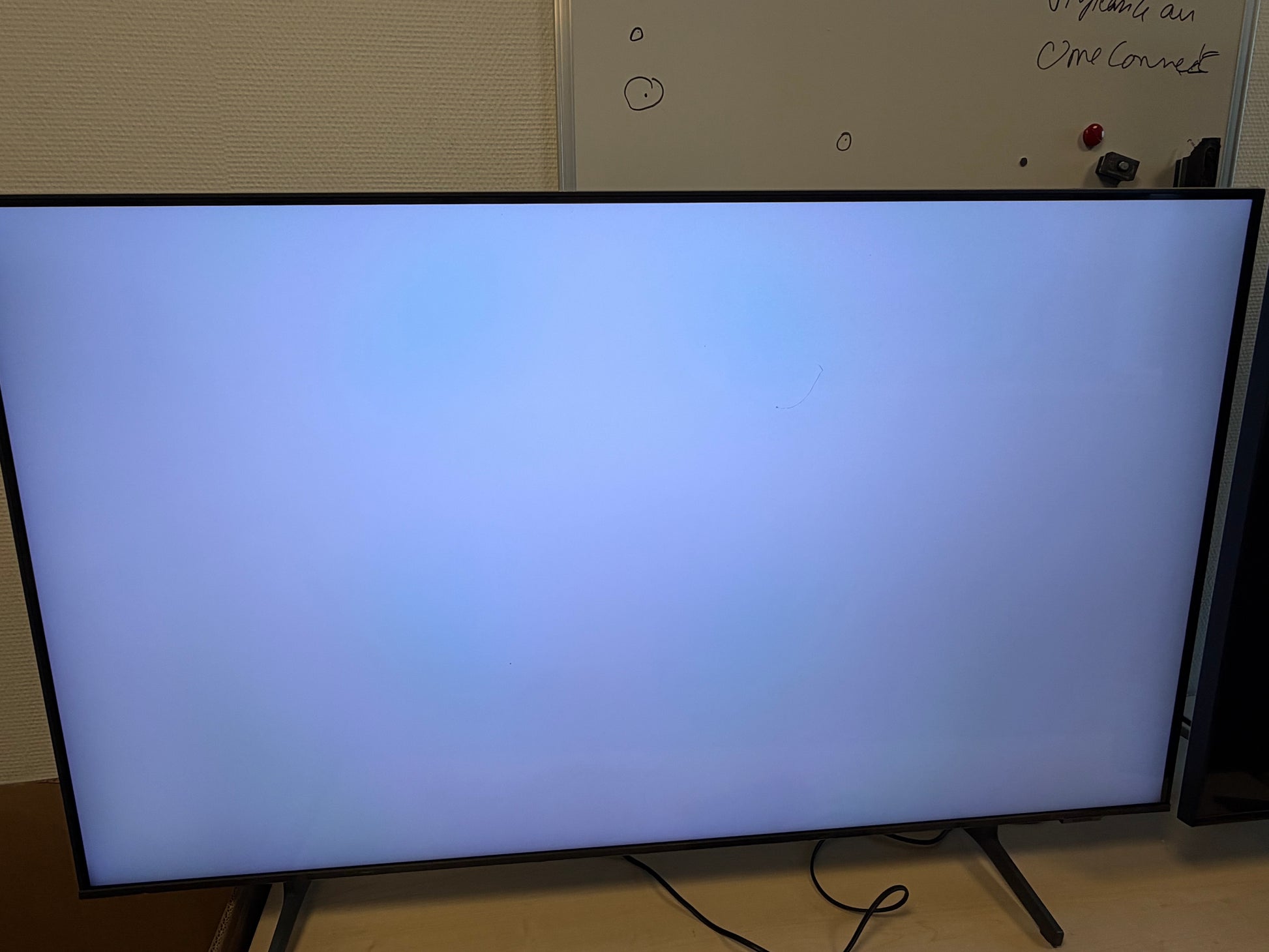 Téléviseur LED 49 pouces Reconditionné SAMSUNG QE50Q68A