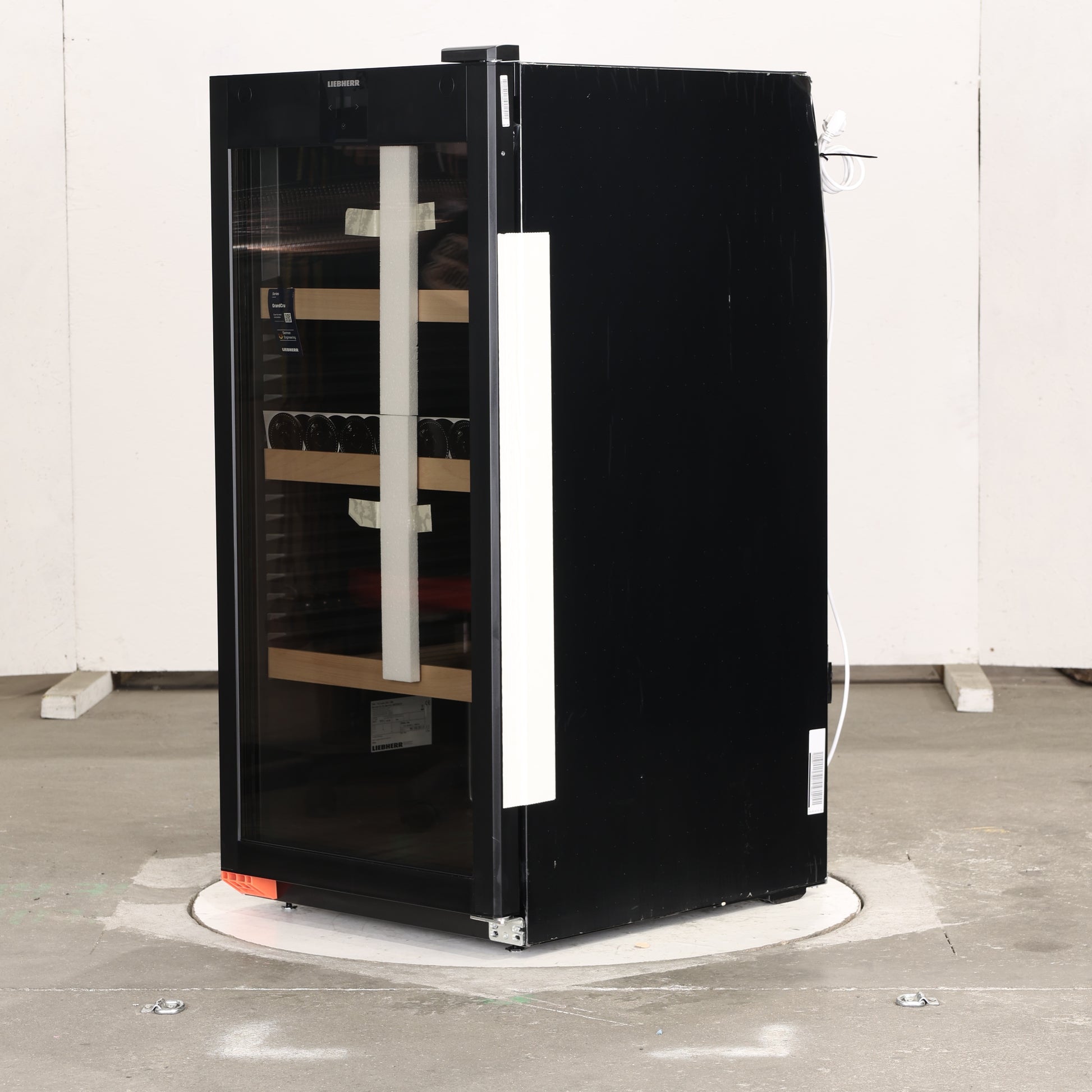 Cave à Vin De Vieillissement 141 bouteilles Reconditionné LIEBHERR WKv 142