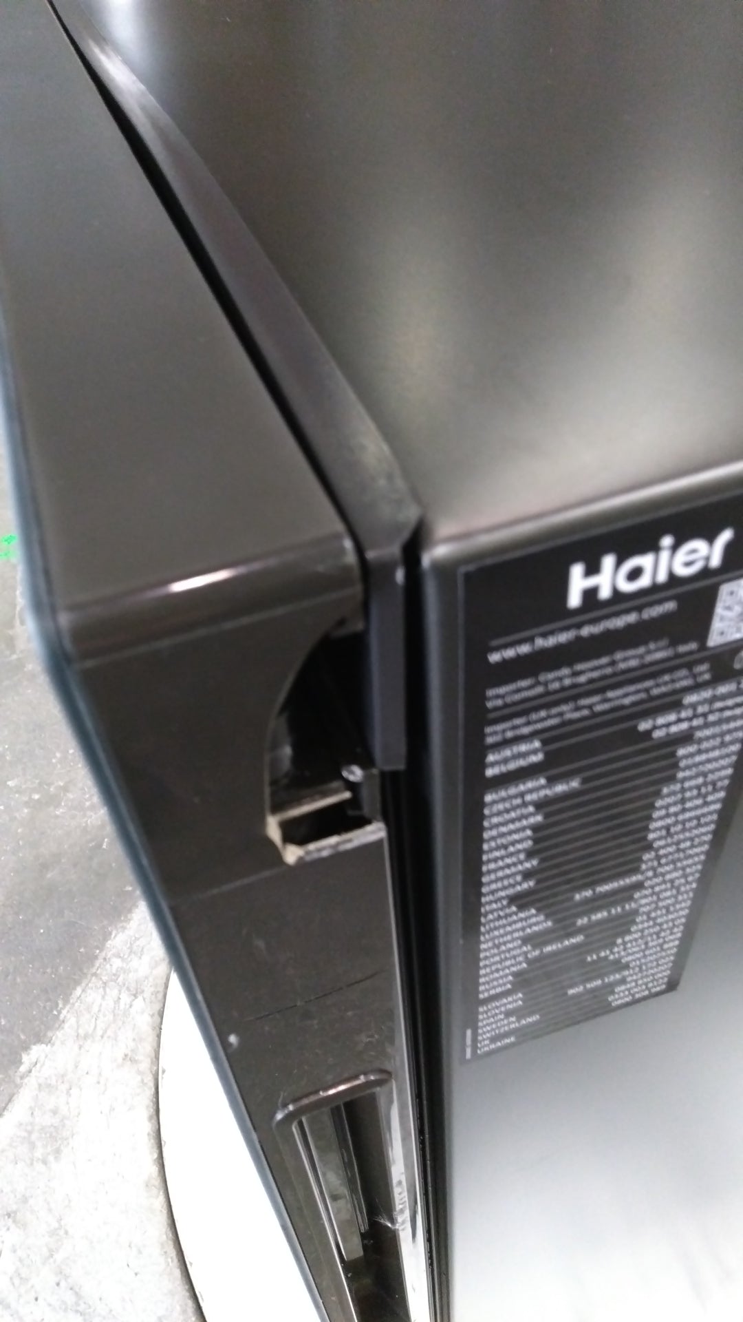 Cave à Vin De Vieillissement 49 bouteilles Reconditionné HAIER HWS49GA