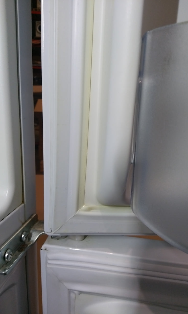 Réfrigérateur Avec Congélateur 306 L Reconditionné INDESIT BAAN13V