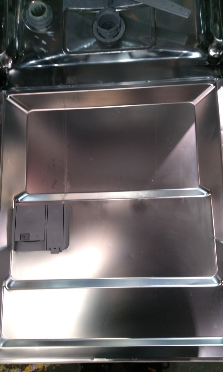 Lave-vaisselle Pose Libre 13 couverts Reconditionné ESSENTIEL B ELV-451b