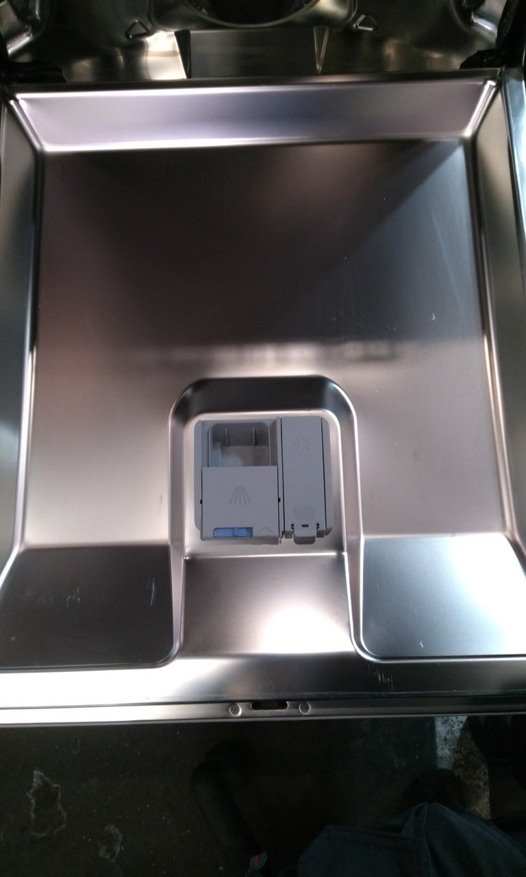 Lave-vaisselle Pose Libre 13 couverts Reconditionné BEKO DFN15320A